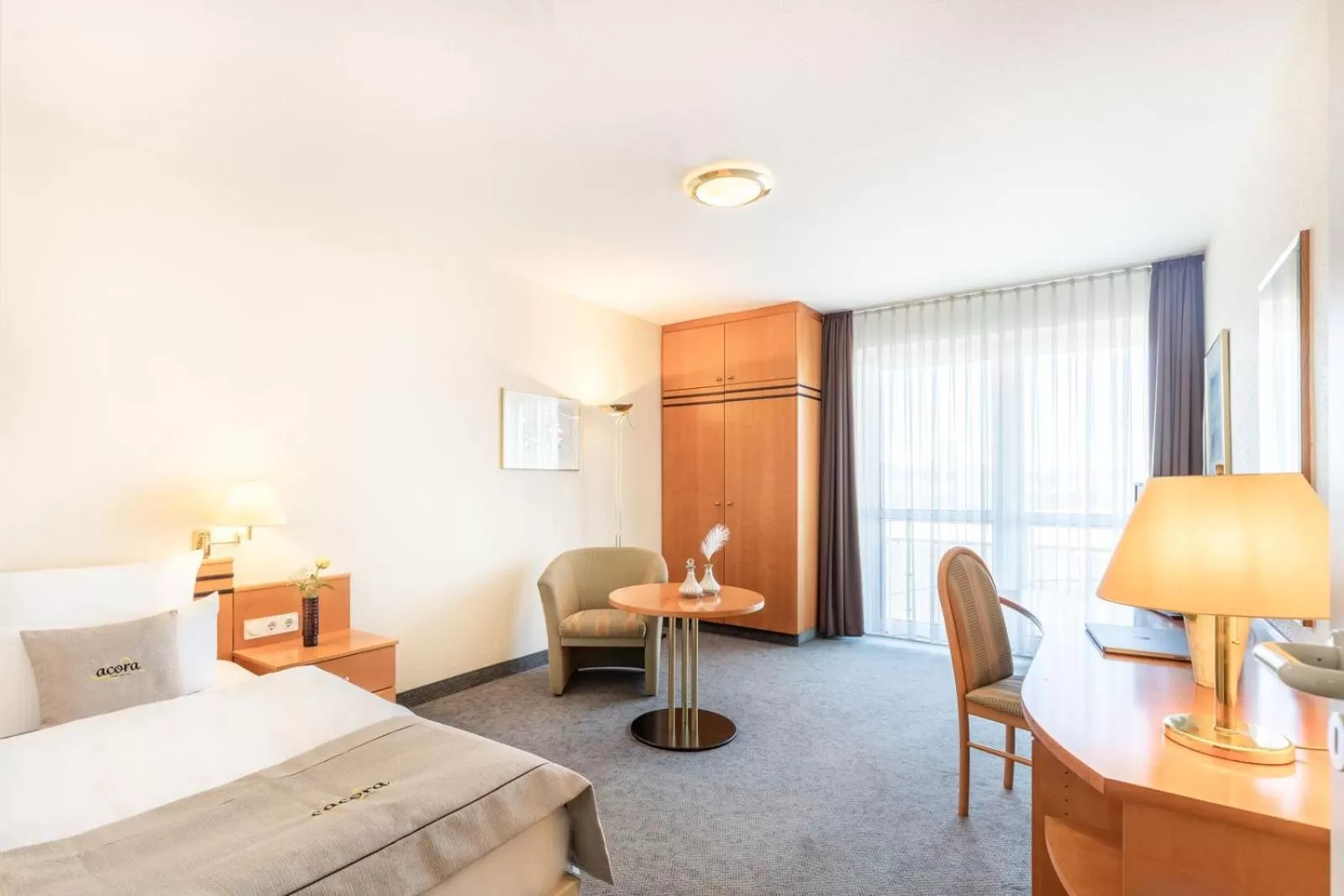 Photo of the whole room, Bed in acora Leipzig Living the City