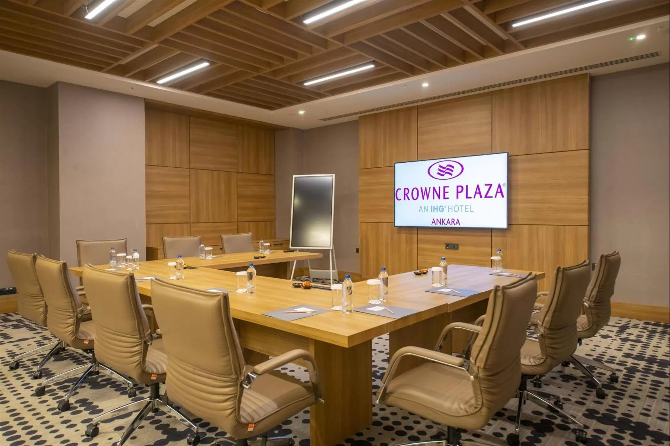 Meeting/conference room in Crowne Plaza Ankara by IHG
