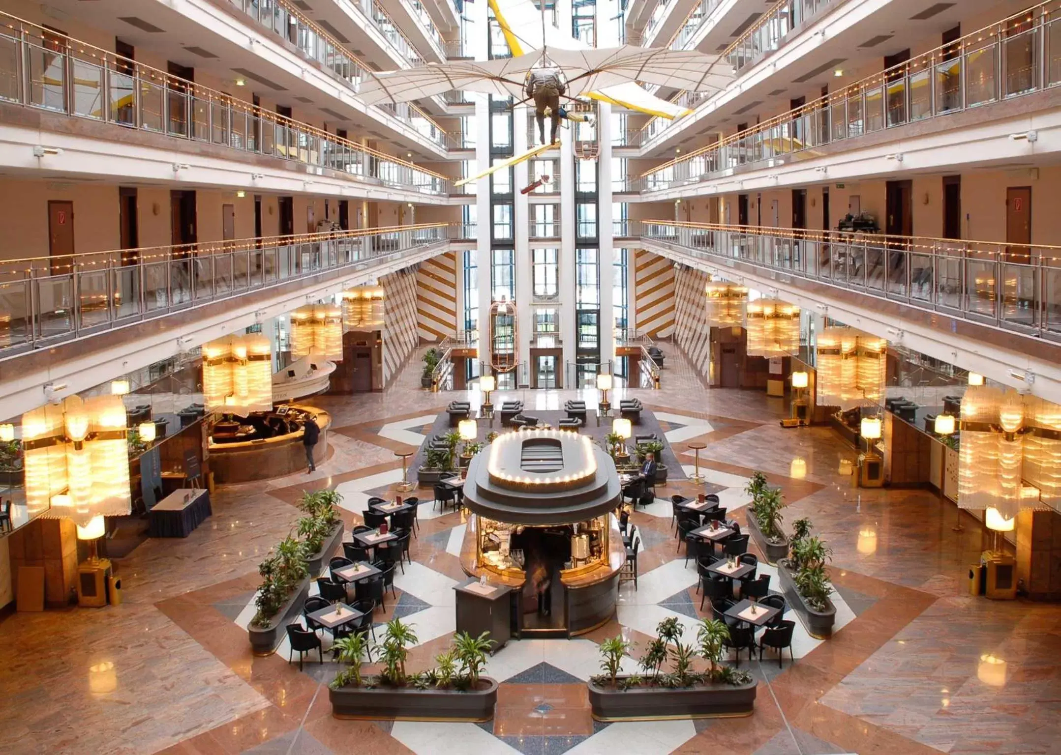 Lobby or reception, Restaurant/Places to Eat in Maritim Airport Hotel Hannover