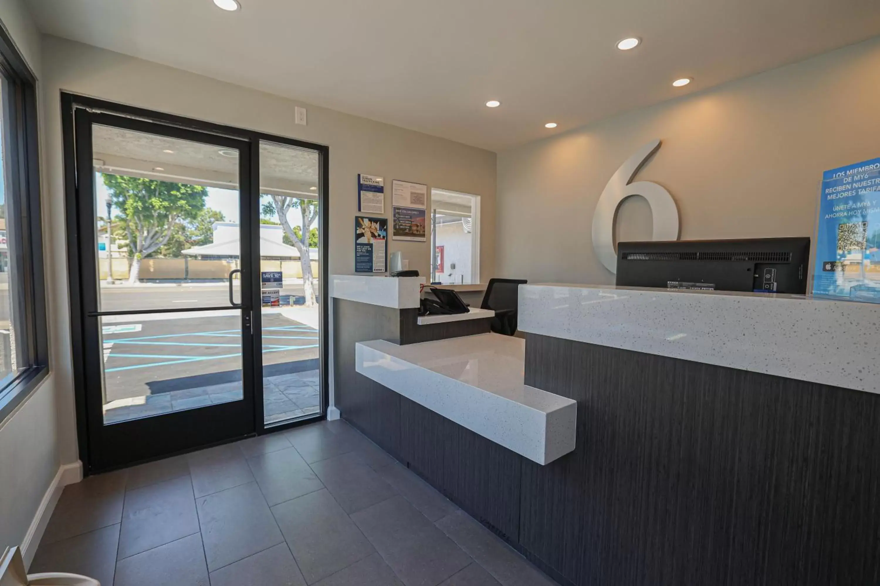 Motel 6, Tustin, Orange County-CA Motel 6, Tustin, Orange County-CA