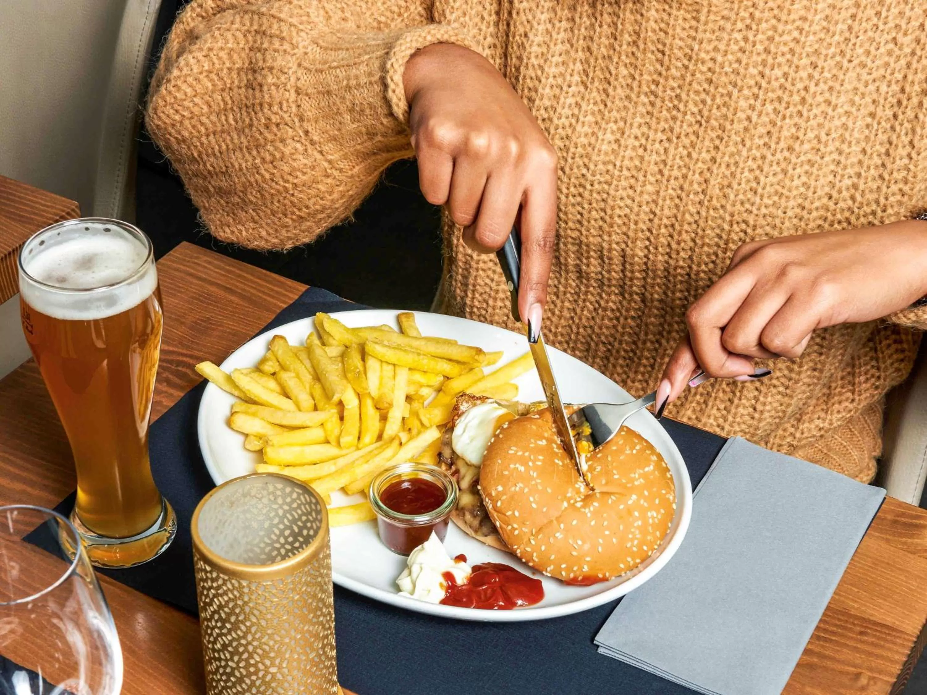 Restaurant/places to eat in ibis Zurich Adliswil