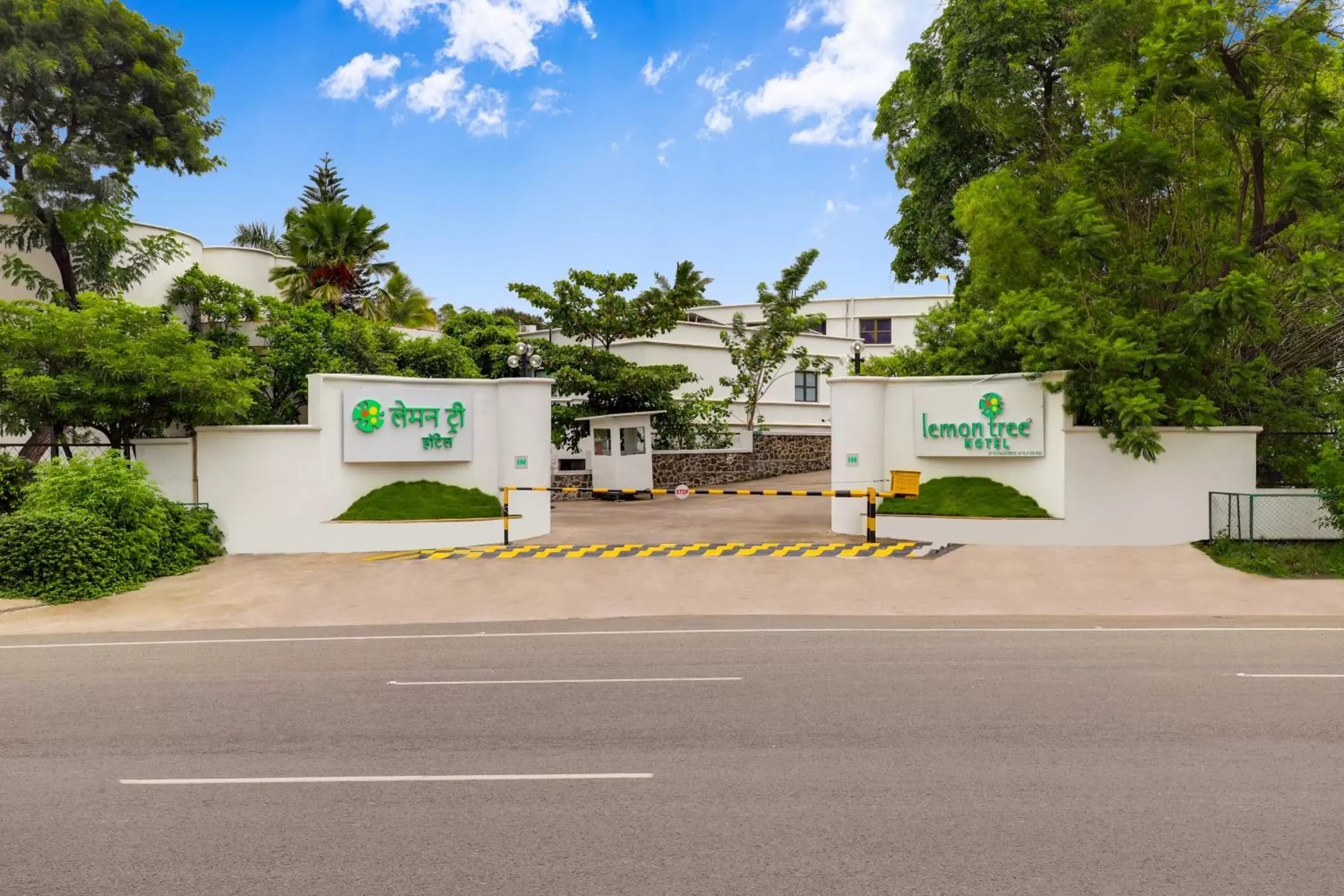 Facade/entrance, Property Building in Lemon Tree Hotel, Aurangabad