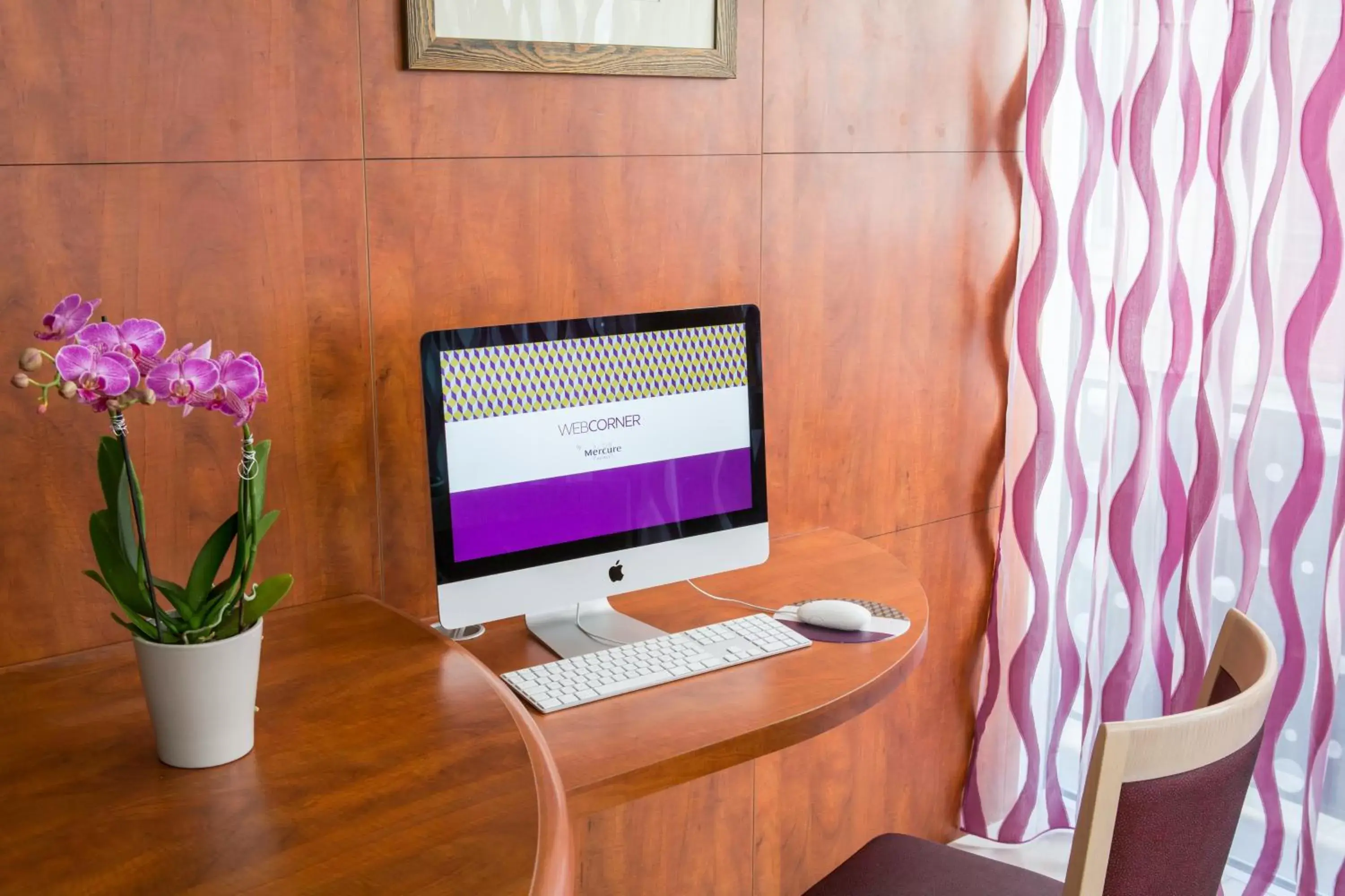 Lobby or reception in Mercure Béziers