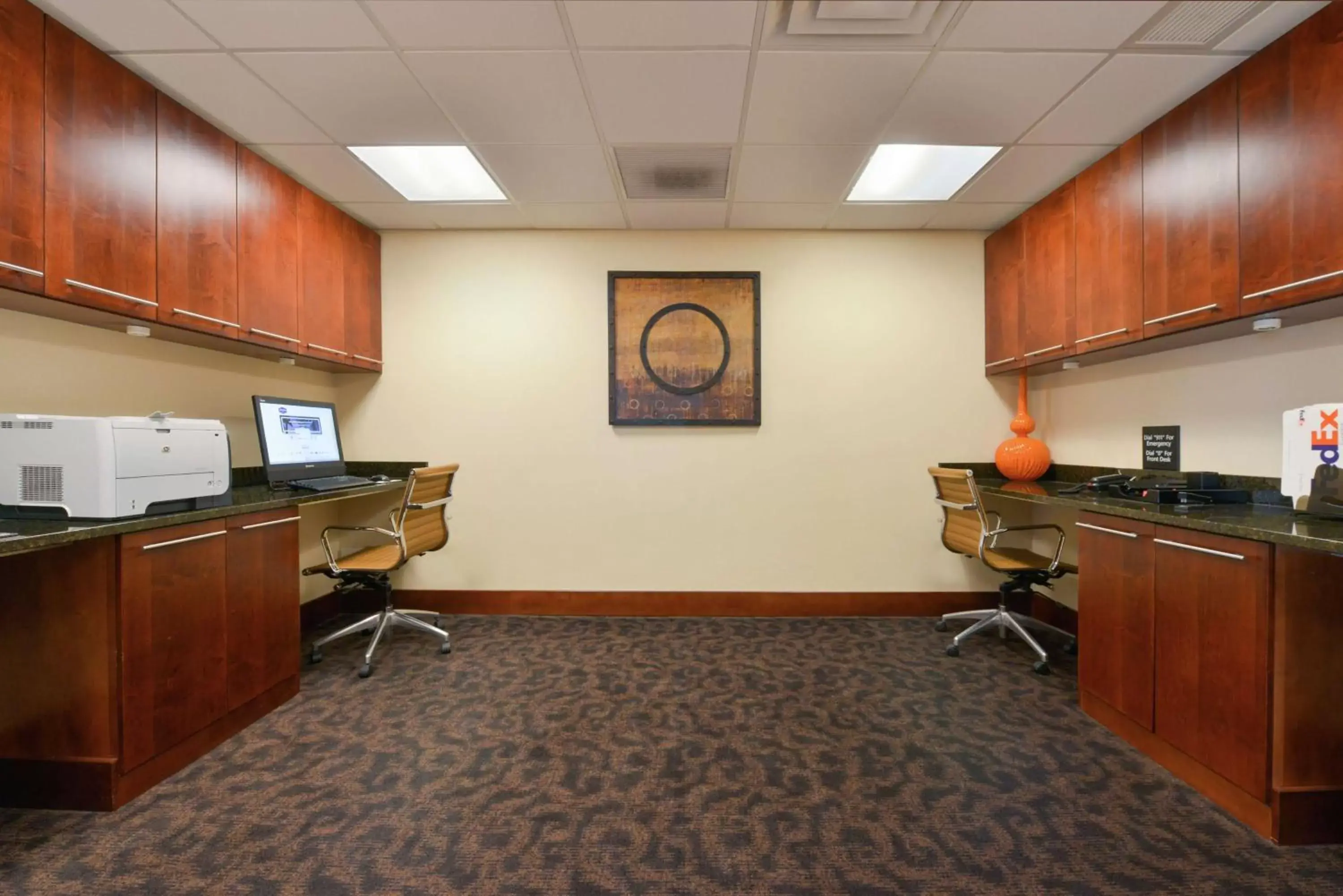 Business facilities, Business Area/Conference Room in Hampton Inn Frederick