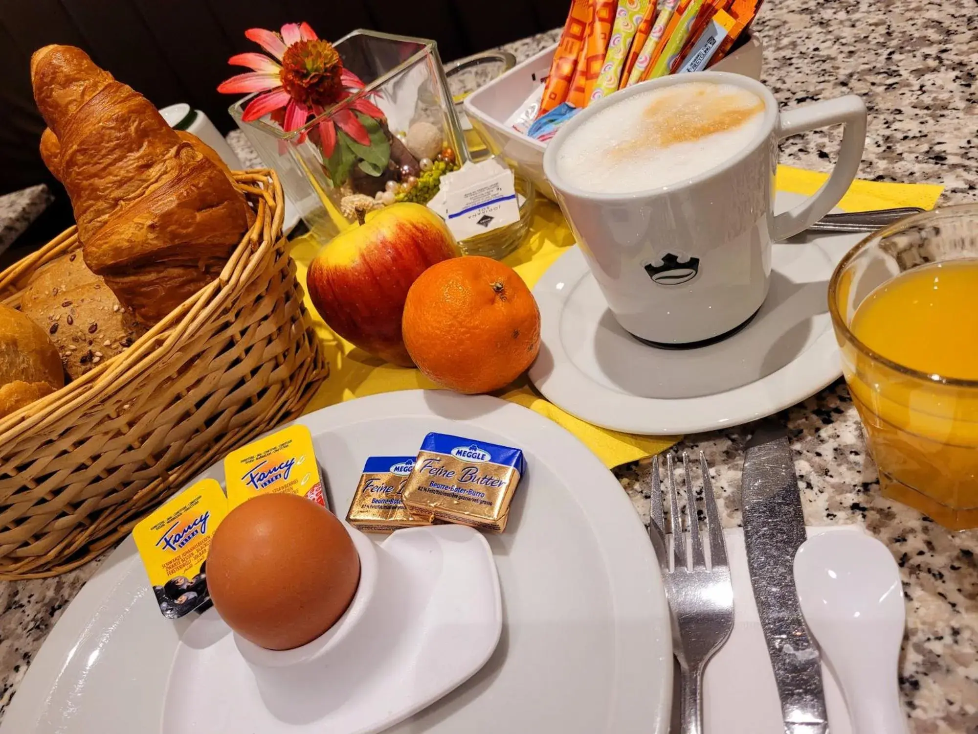 Food and drinks, Breakfast in Hotel Christina