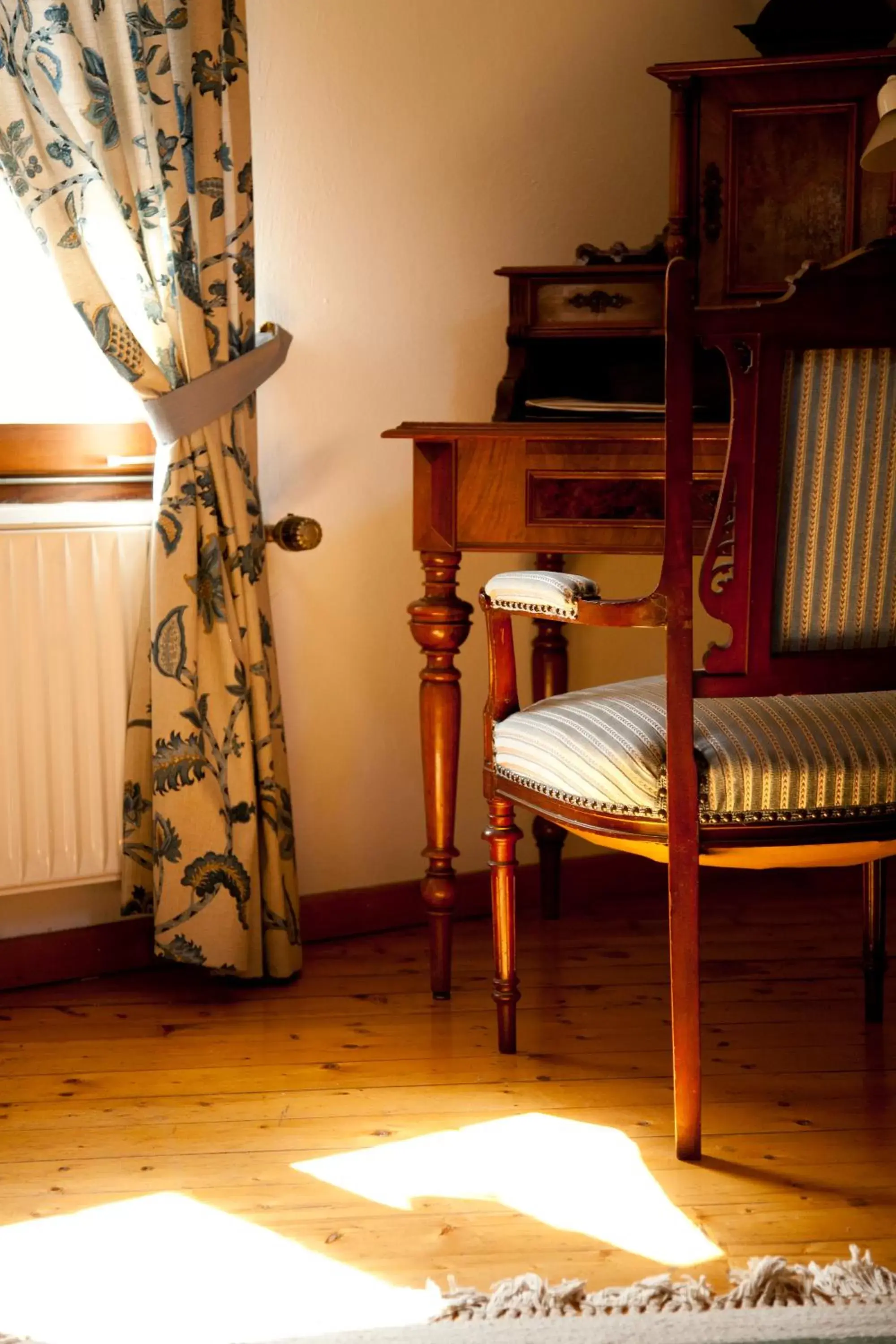 Decorative detail, Bunk Bed in Romantik Hotel Alte Vogtei