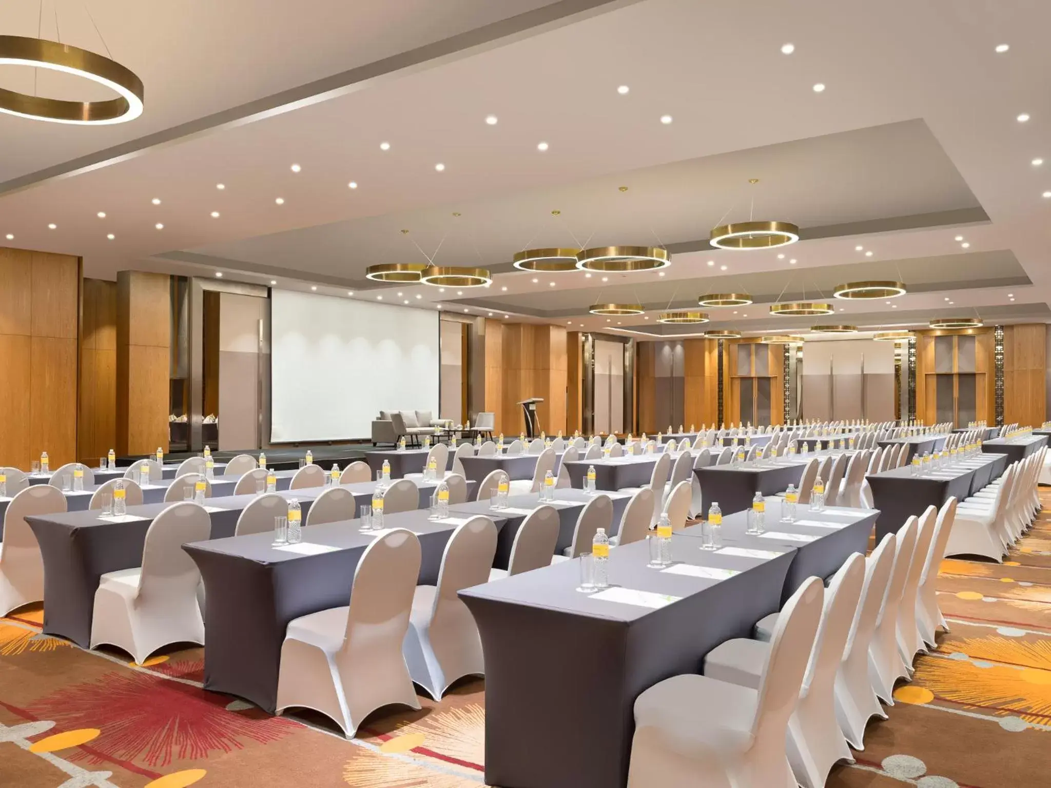 Business facilities, Banquet Facilities in Holiday Inn & Suites Jakarta Gajah Mada, an IHG Hotel