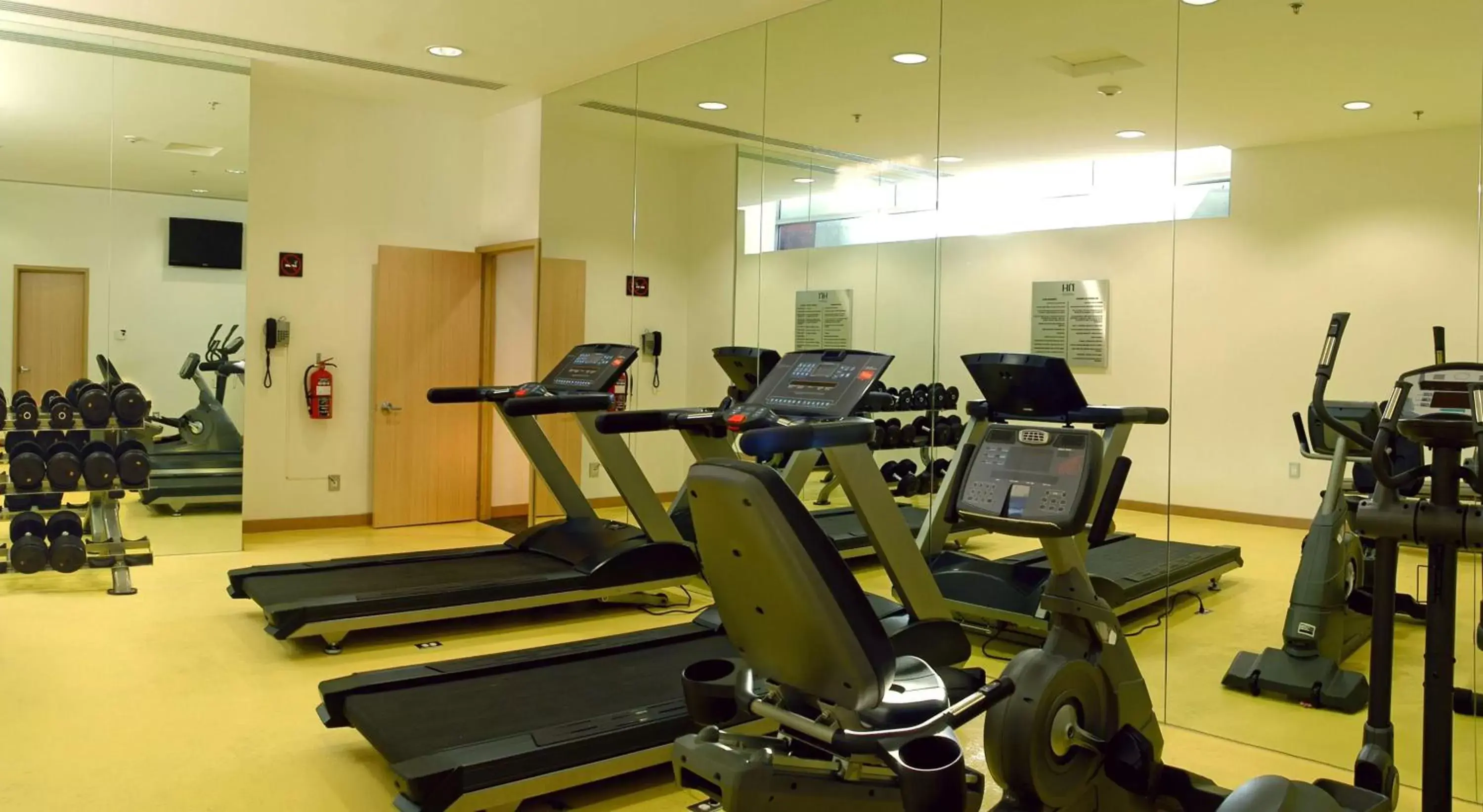 Activities, Fitness Center/Facilities in NH Mexico City Valle Dorado
