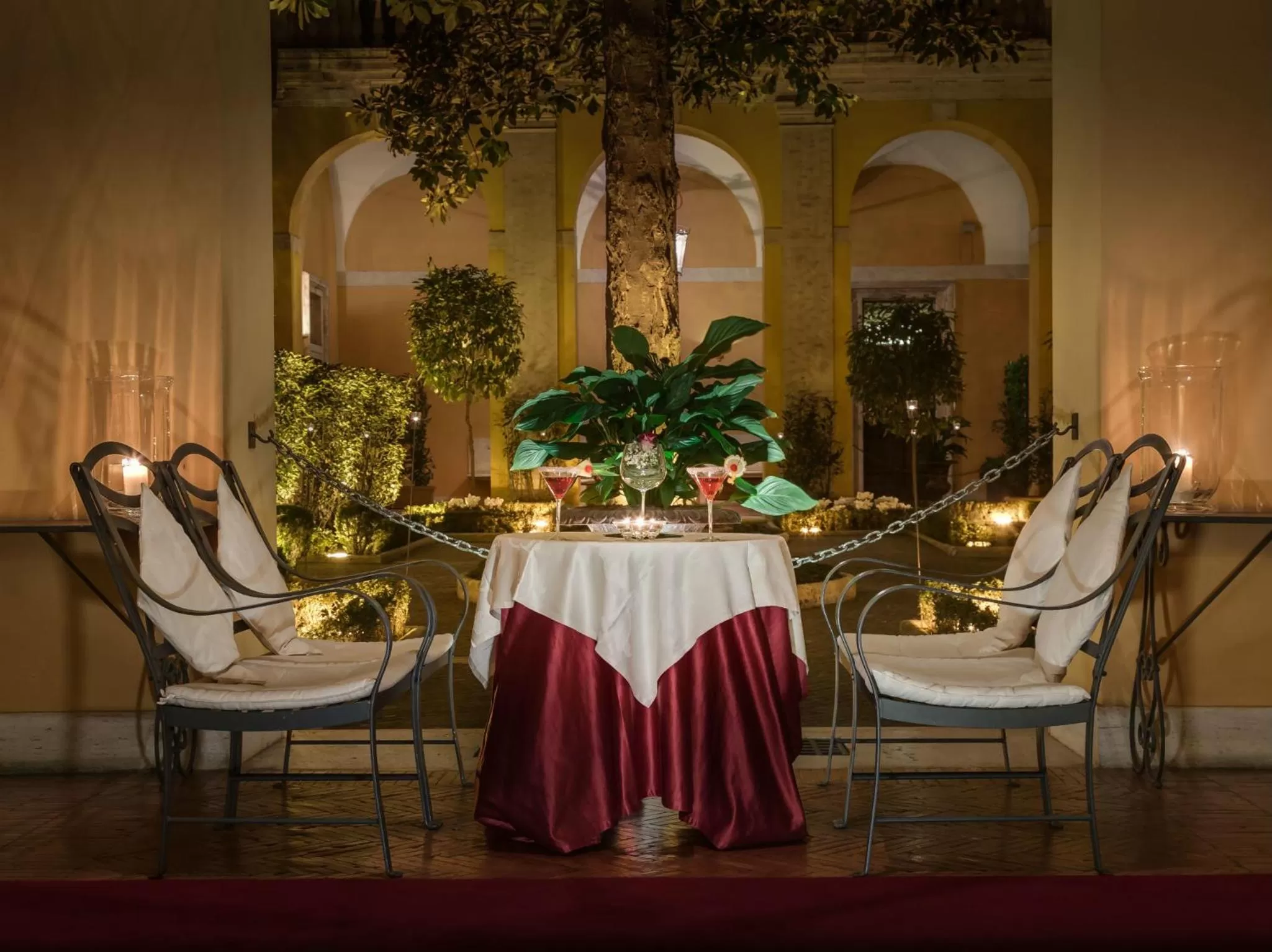 Restaurant/places to eat in Palazzo Cardinal Cesi