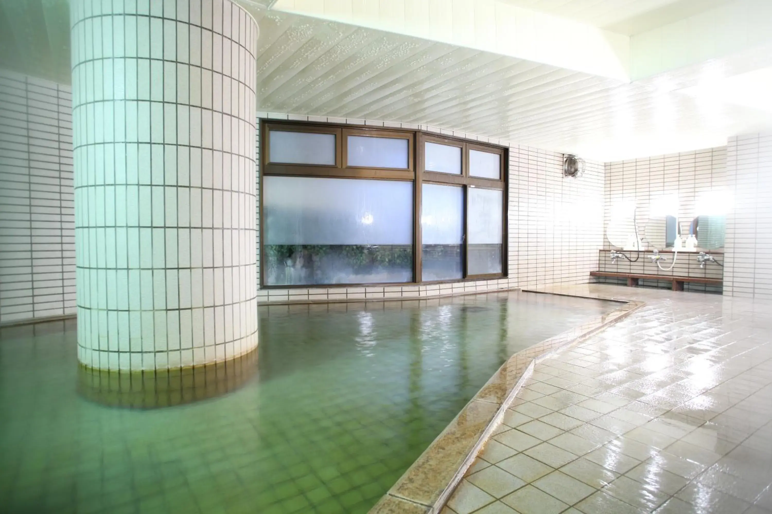 Swimming Pool in Shiga Lake Hotel
