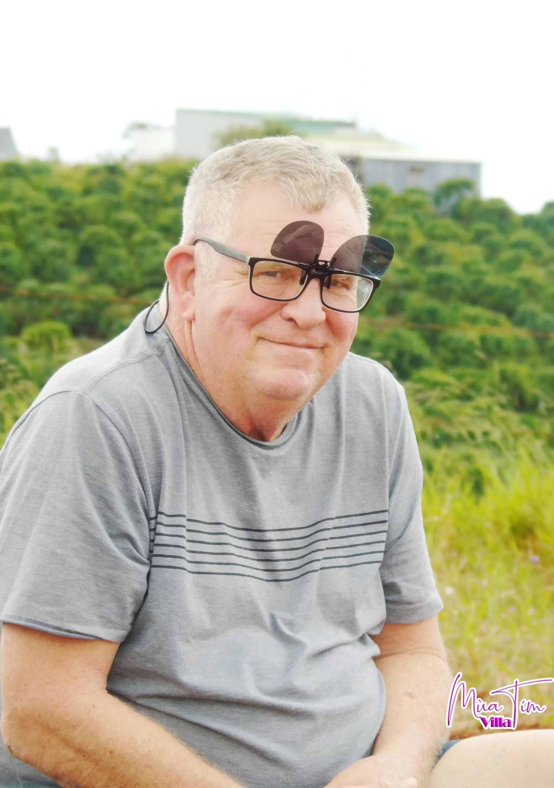 group of guests in Mùa Tím Villa