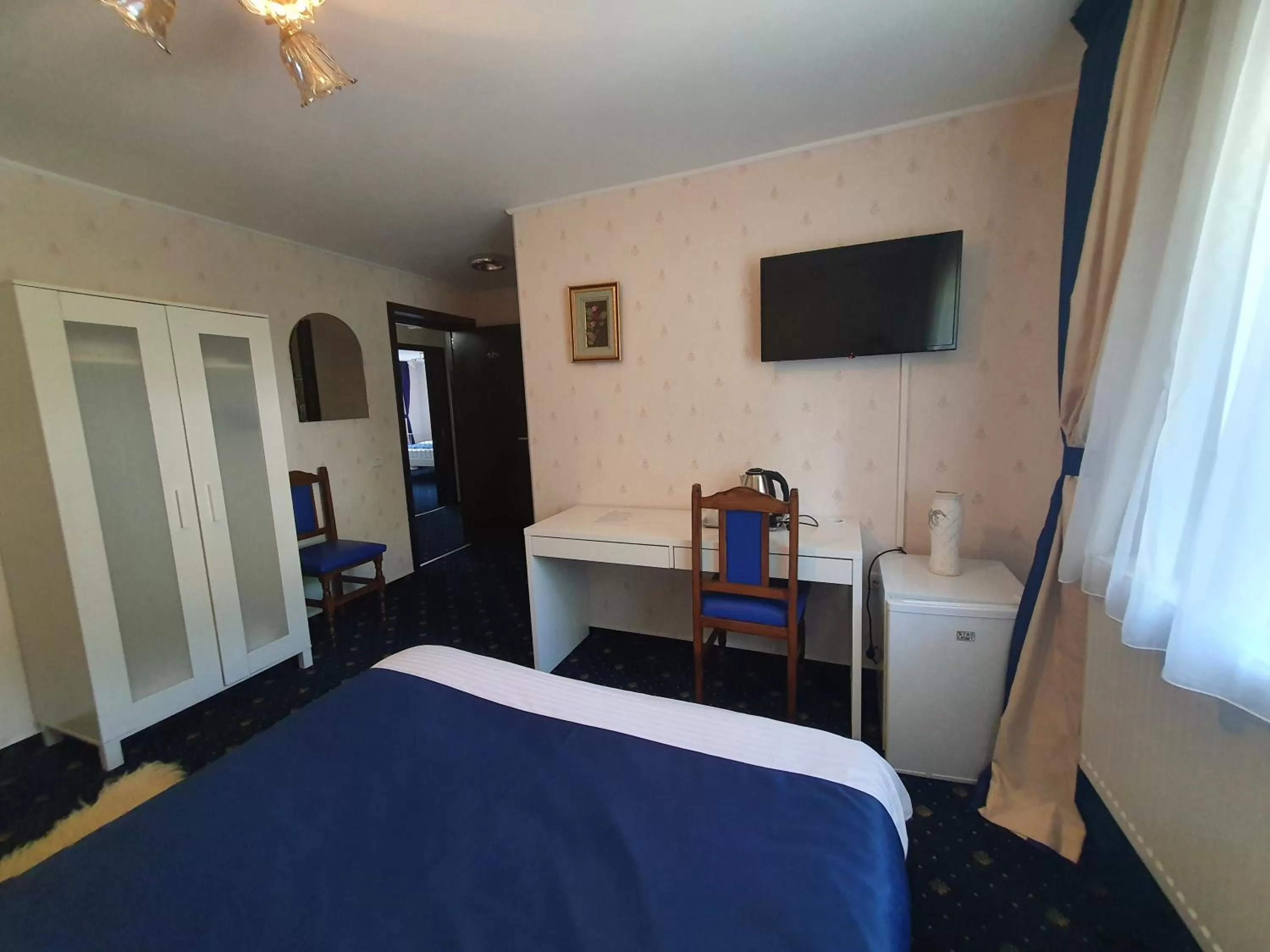 Photo of the whole room, Bed in Hotel Green Palace