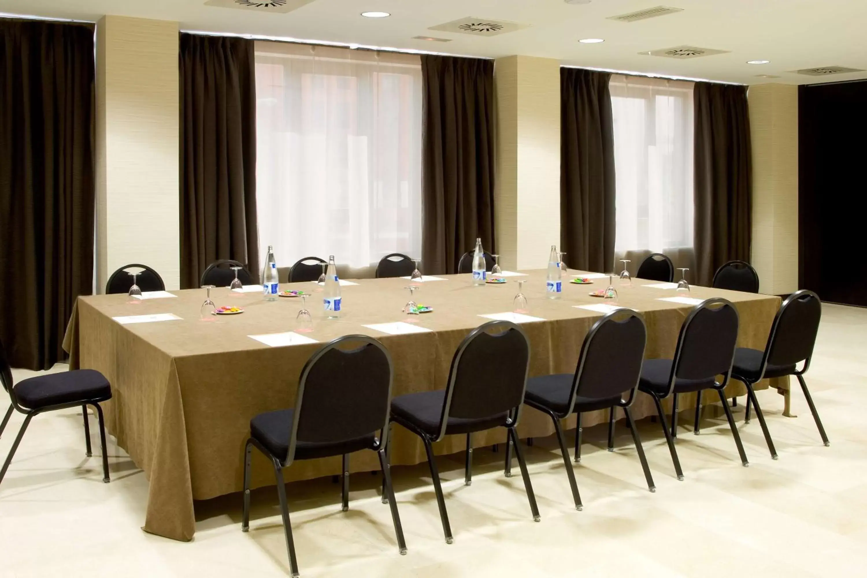 Meeting/conference room in NH Valladolid Bálago