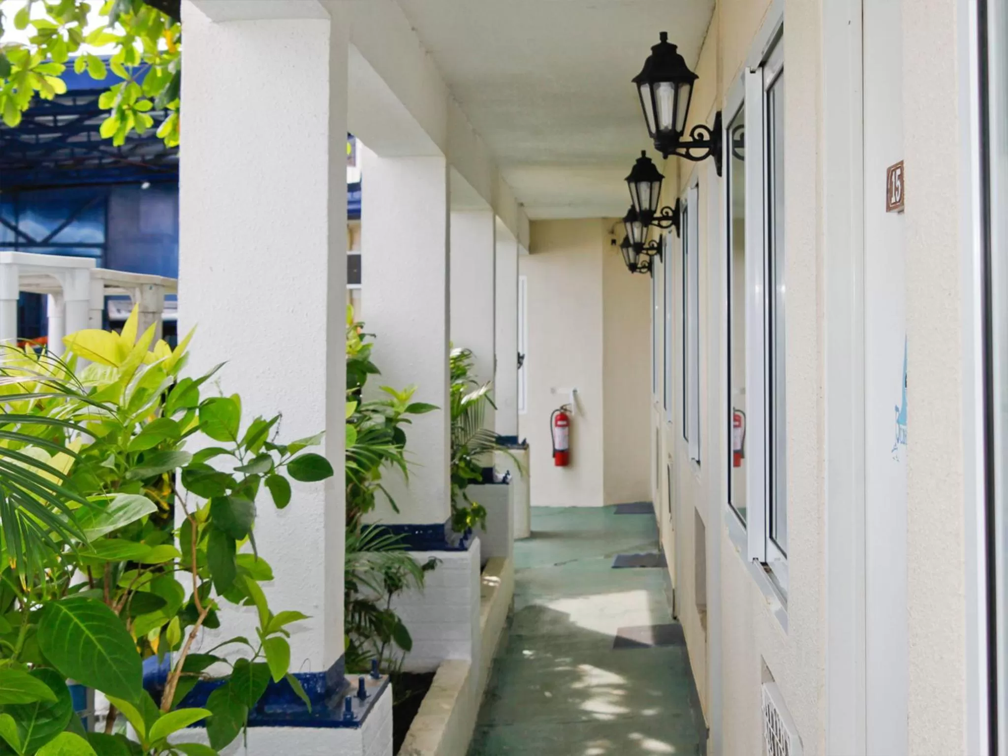 Property building in Blue Rock Resort