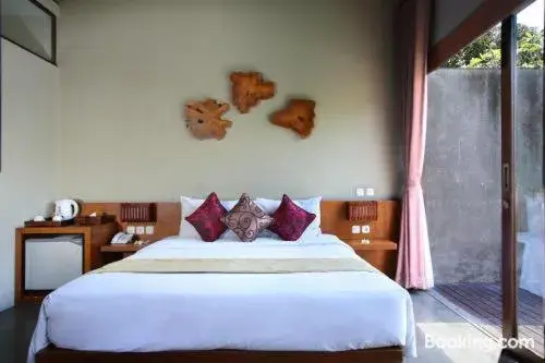 Bed in The Canggu Boutique Villas and Spa