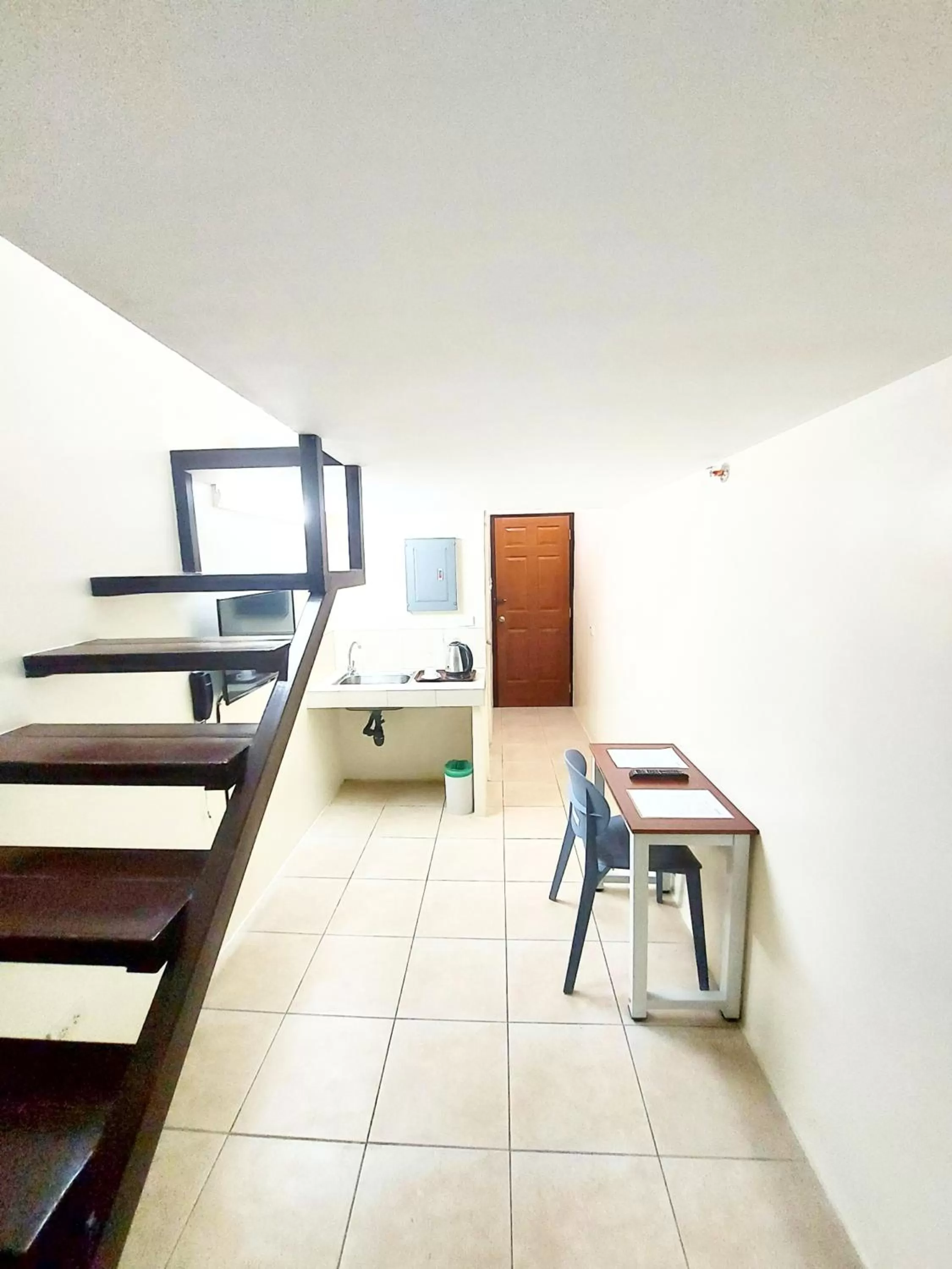 View (from property/room), Bed in airobedz MANILA - A Value Hotel