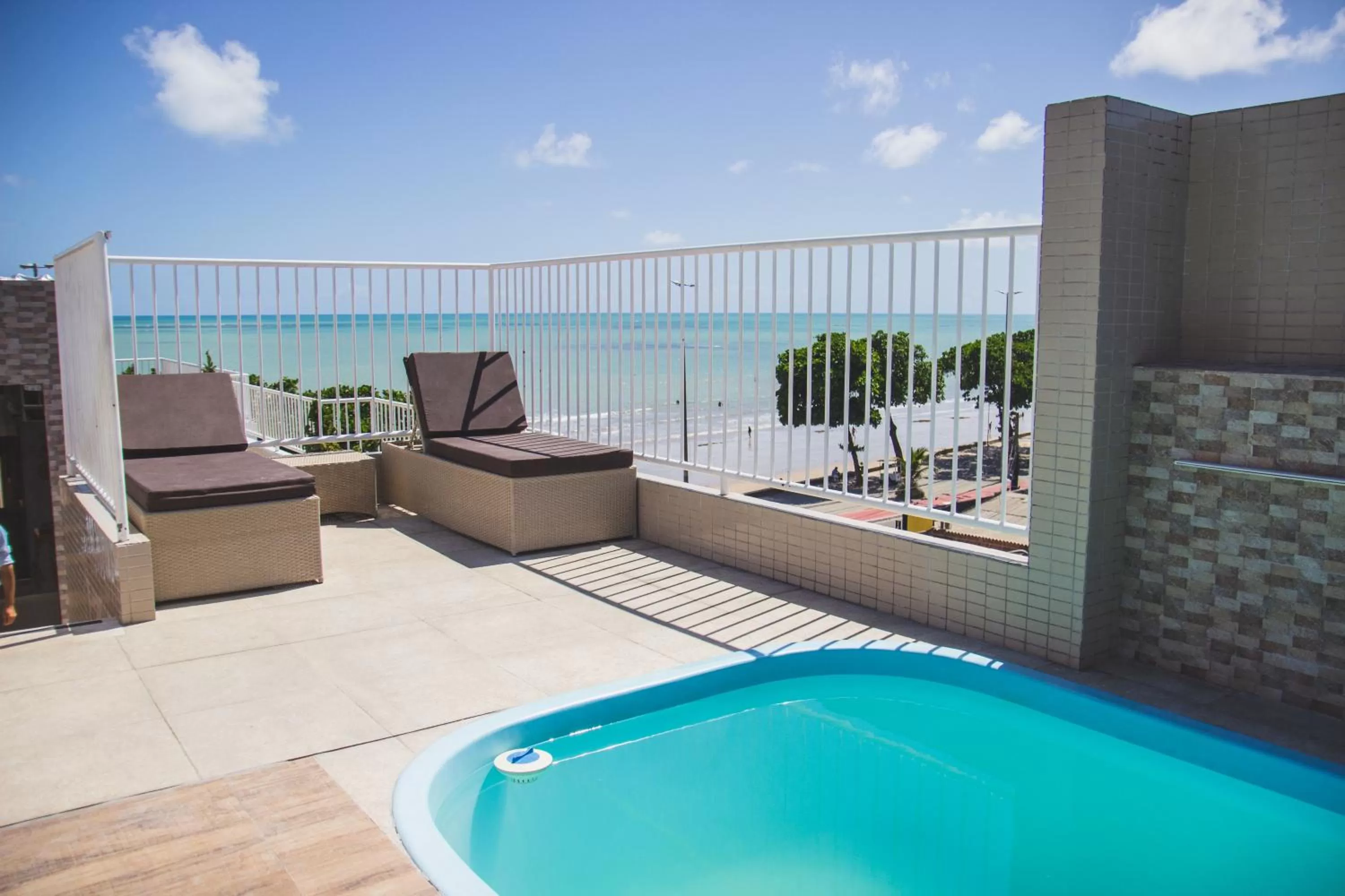 Swimming pool in Hotel Pousada Costa do Atlântico