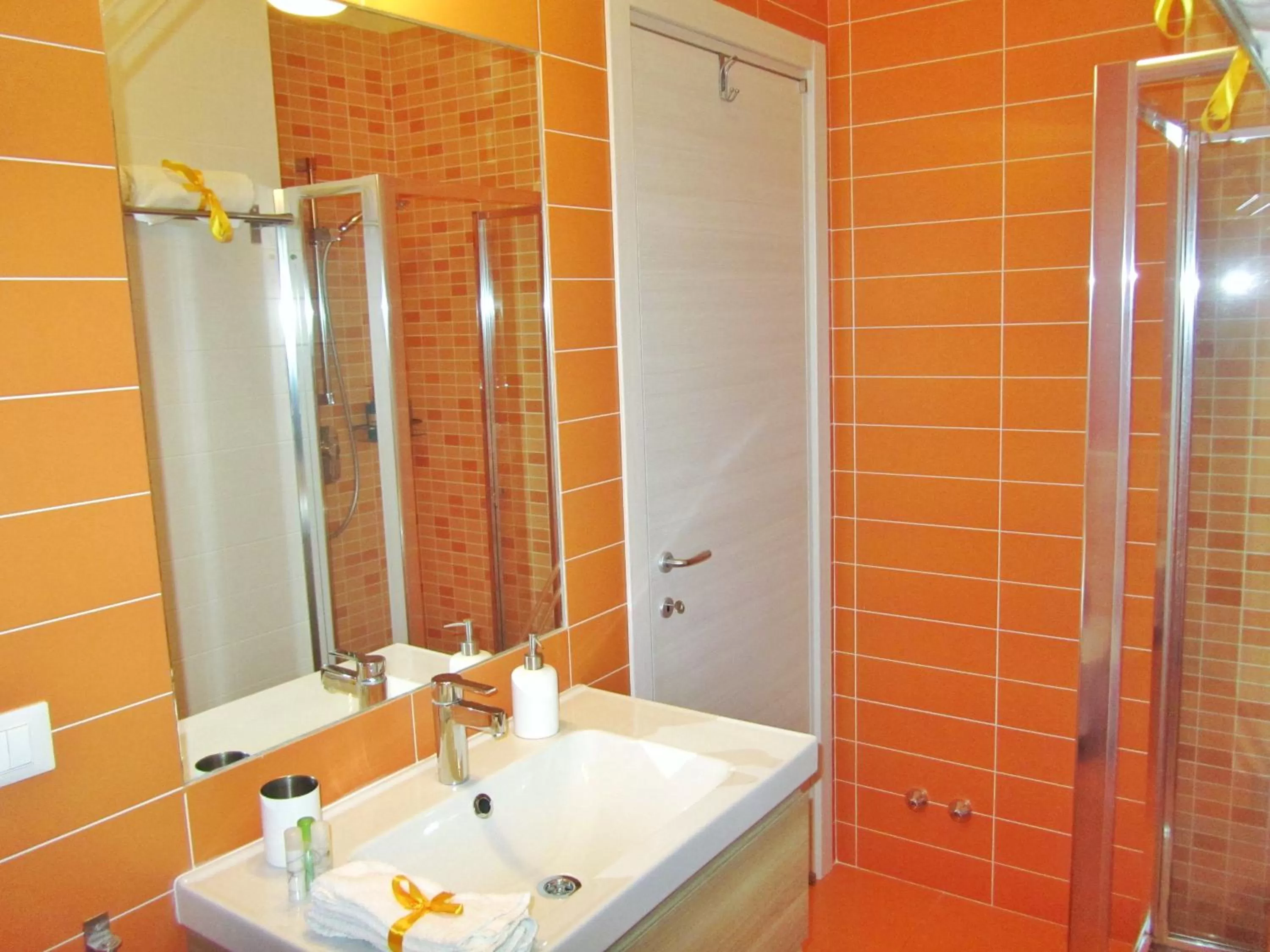 Bathroom in B&B Il Giardino In Città - Parcheggio Privato Gratuito