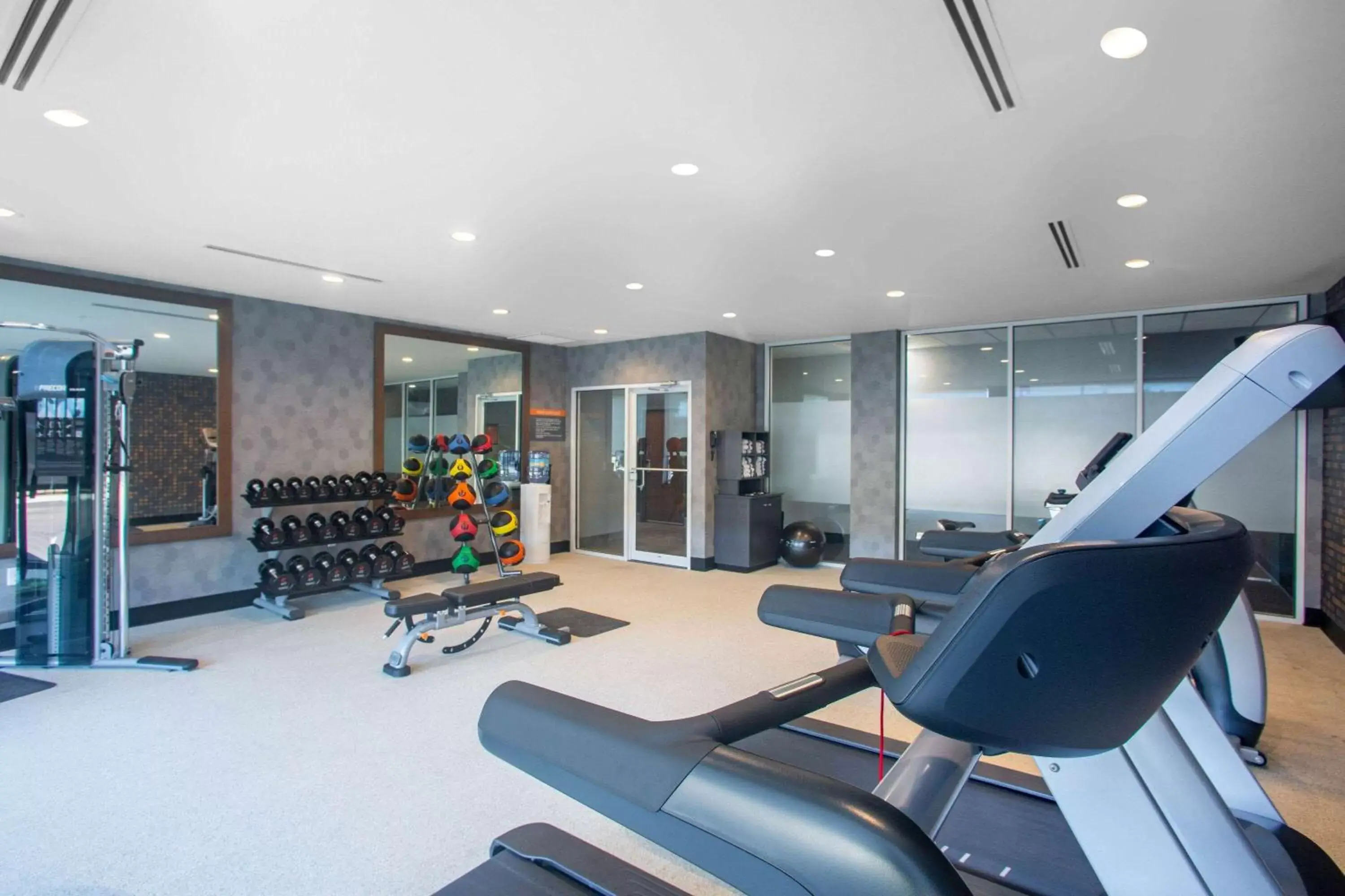 Fitness centre/facilities, Fitness Center/Facilities in La Quinta Inn & Suites by Wyndham Oxford