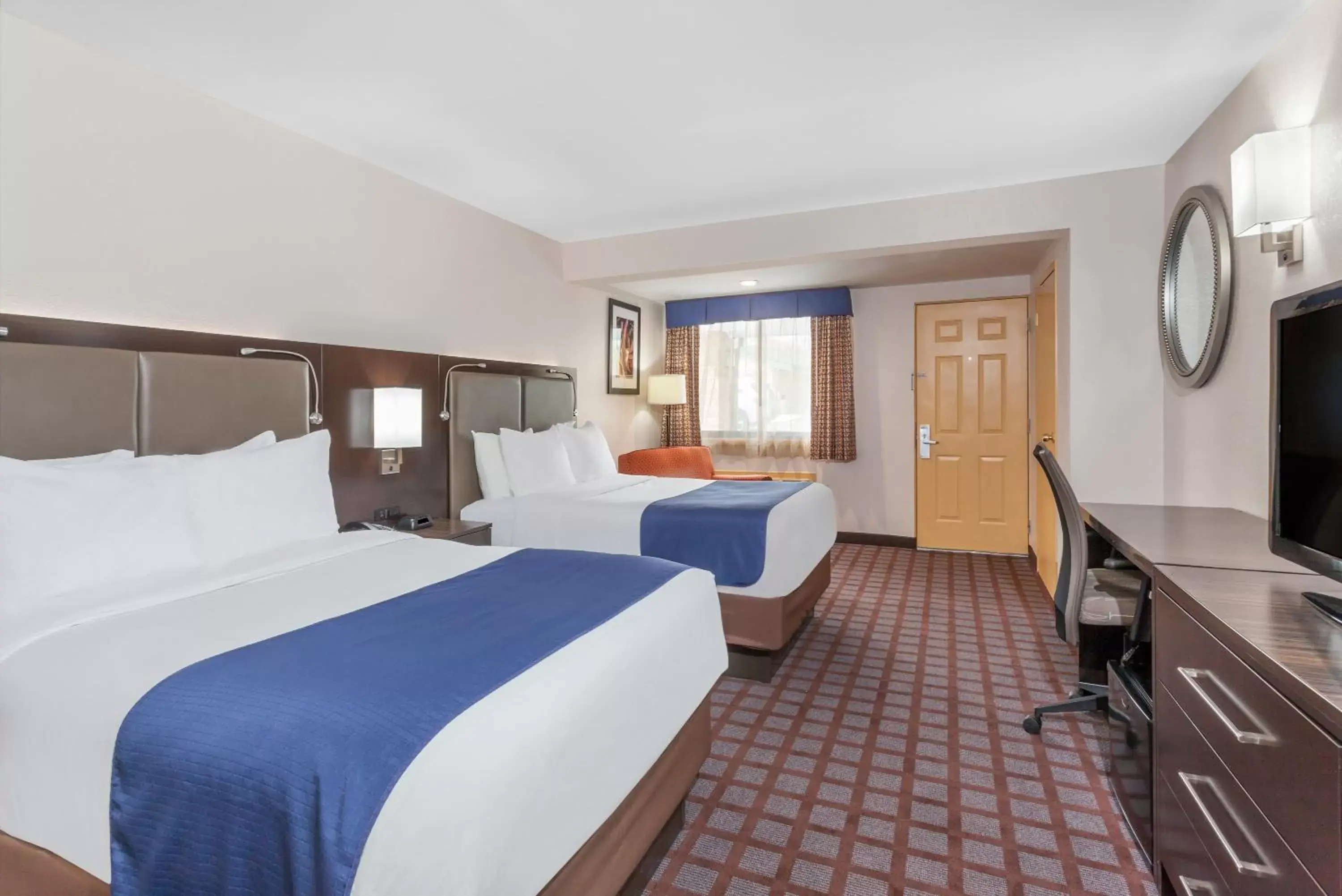 Double Room with Two Double Beds - Smoking in Days Inn by Wyndham Woodbury Long Island