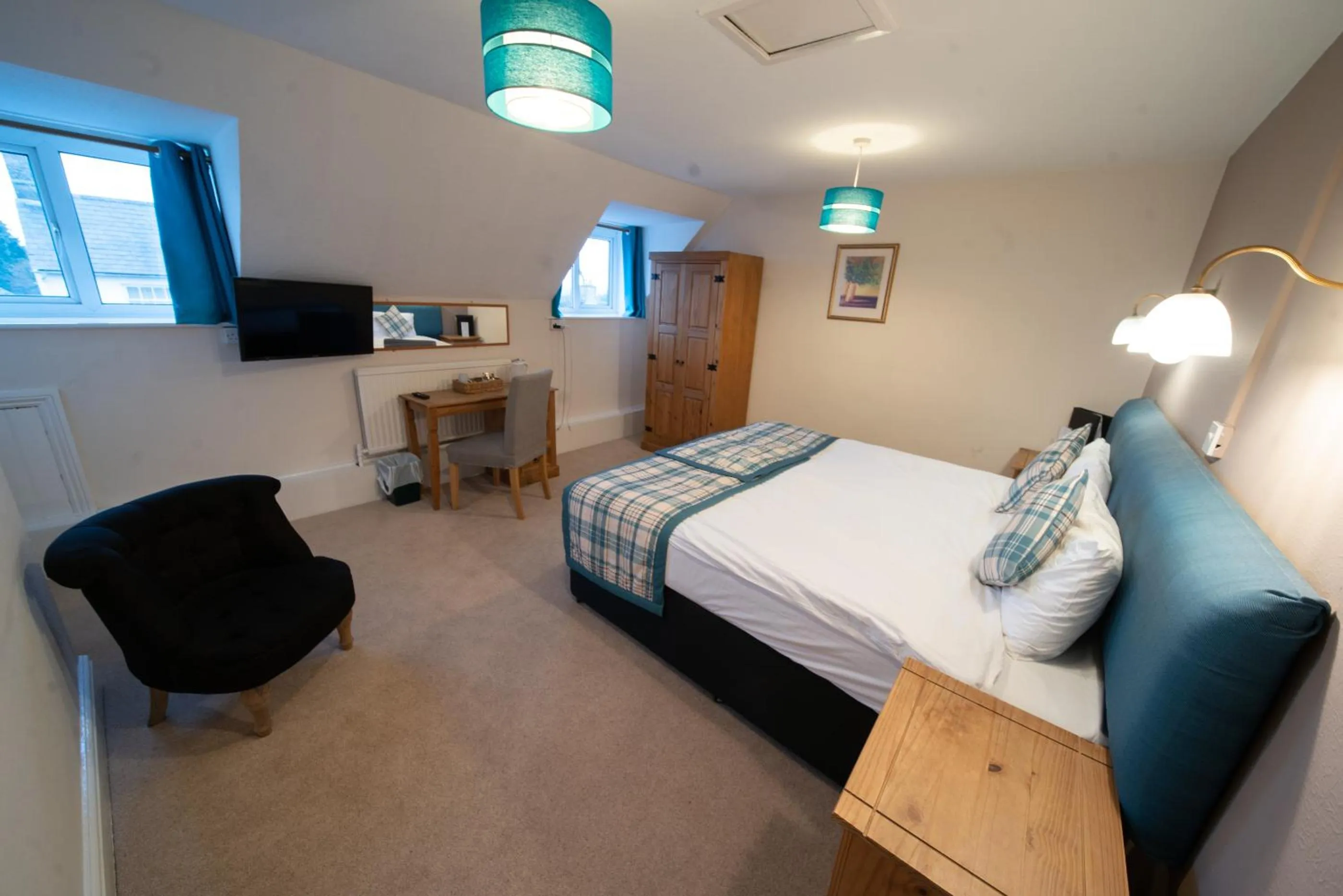 Bed in White Hart Hotel