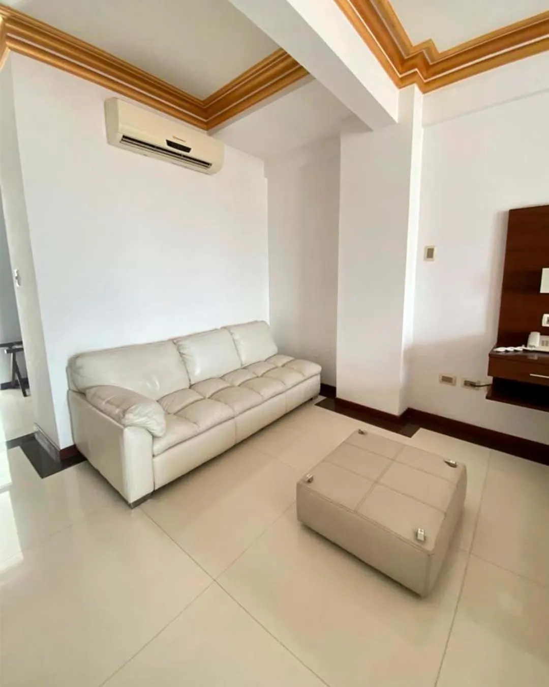 Living room in Prince Hotel