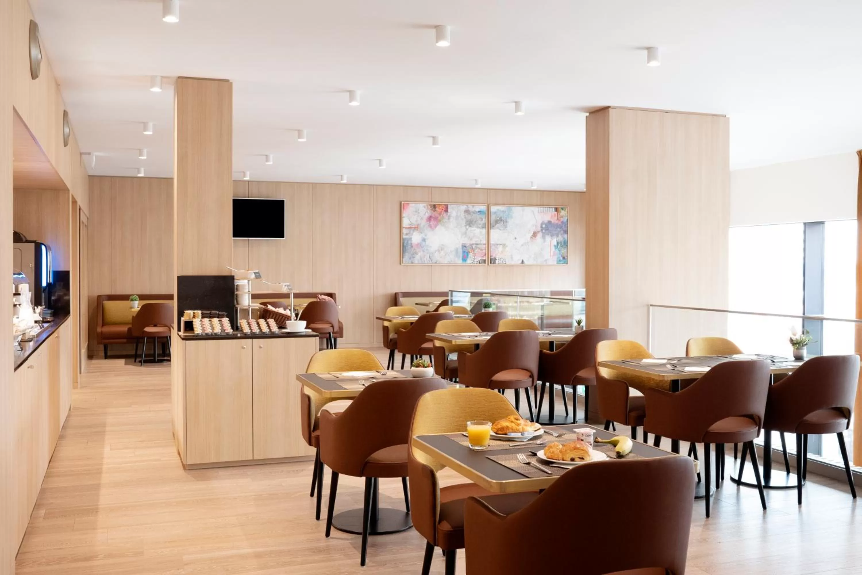 Breakfast in Residhome Luxembourg Esch-Belval