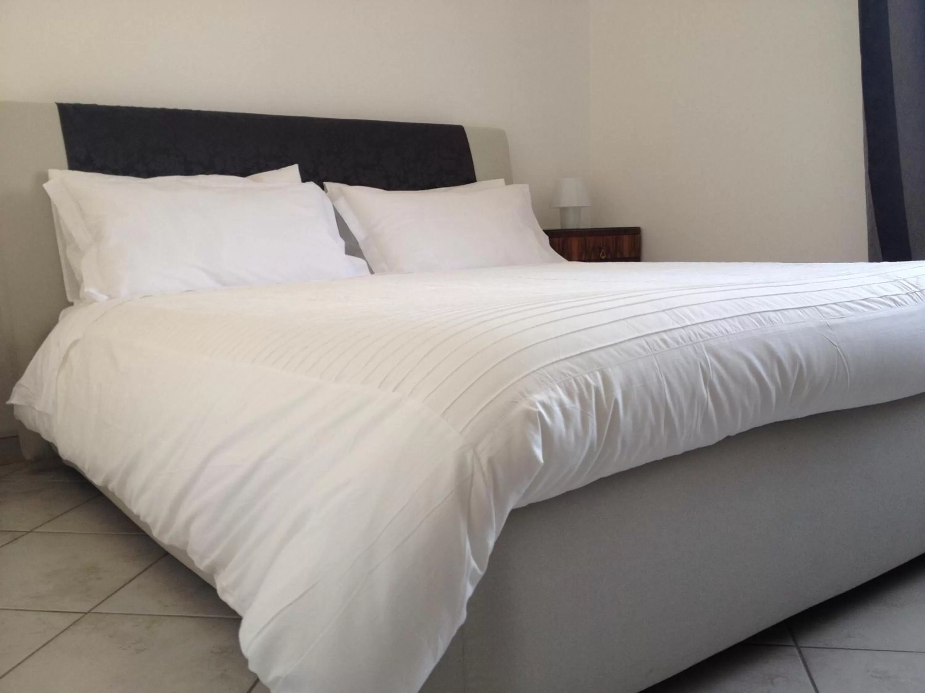 Bedroom, Bed in B&B Via Roma suite - Ortona Rooms