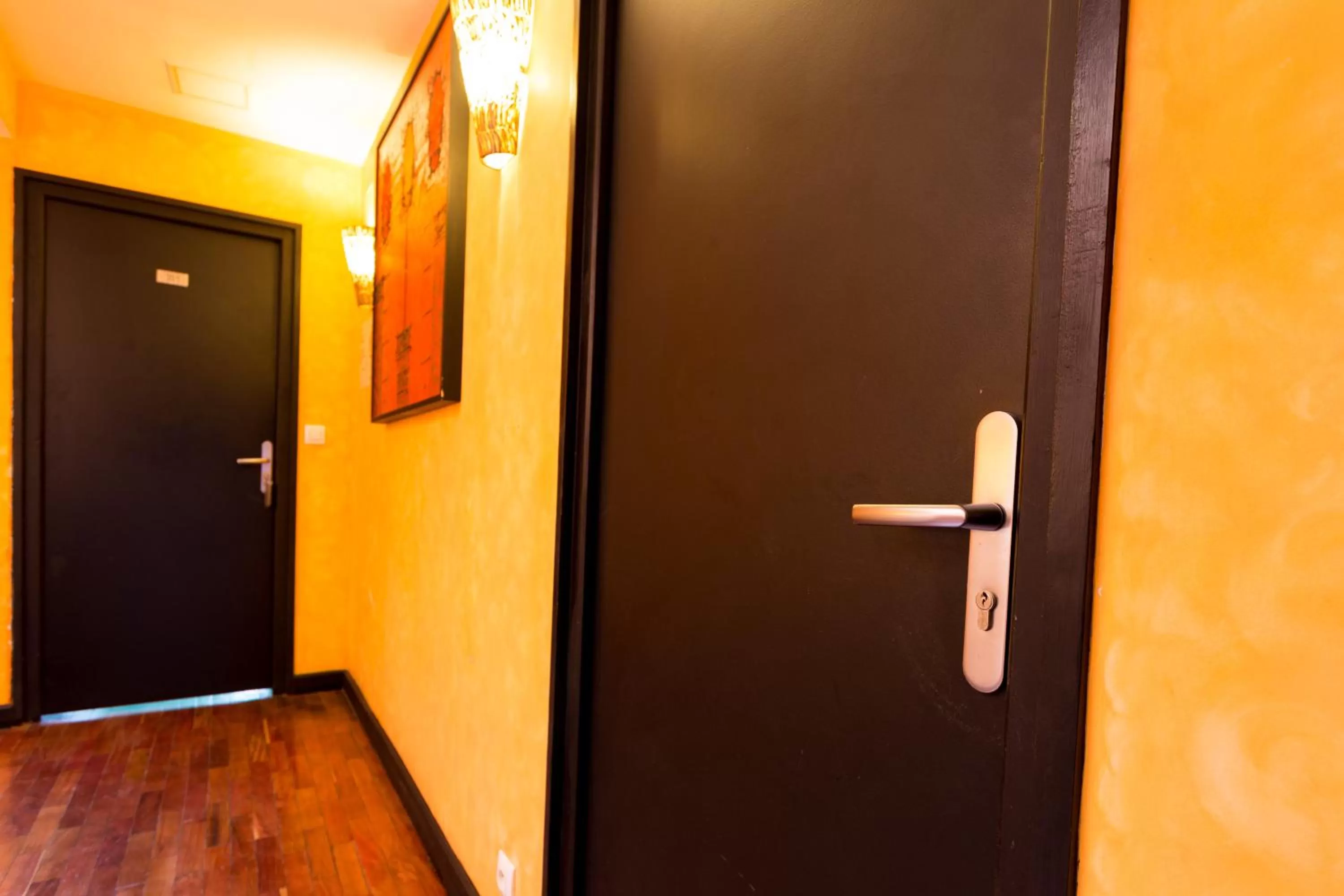 Decorative detail in Sole Hotel