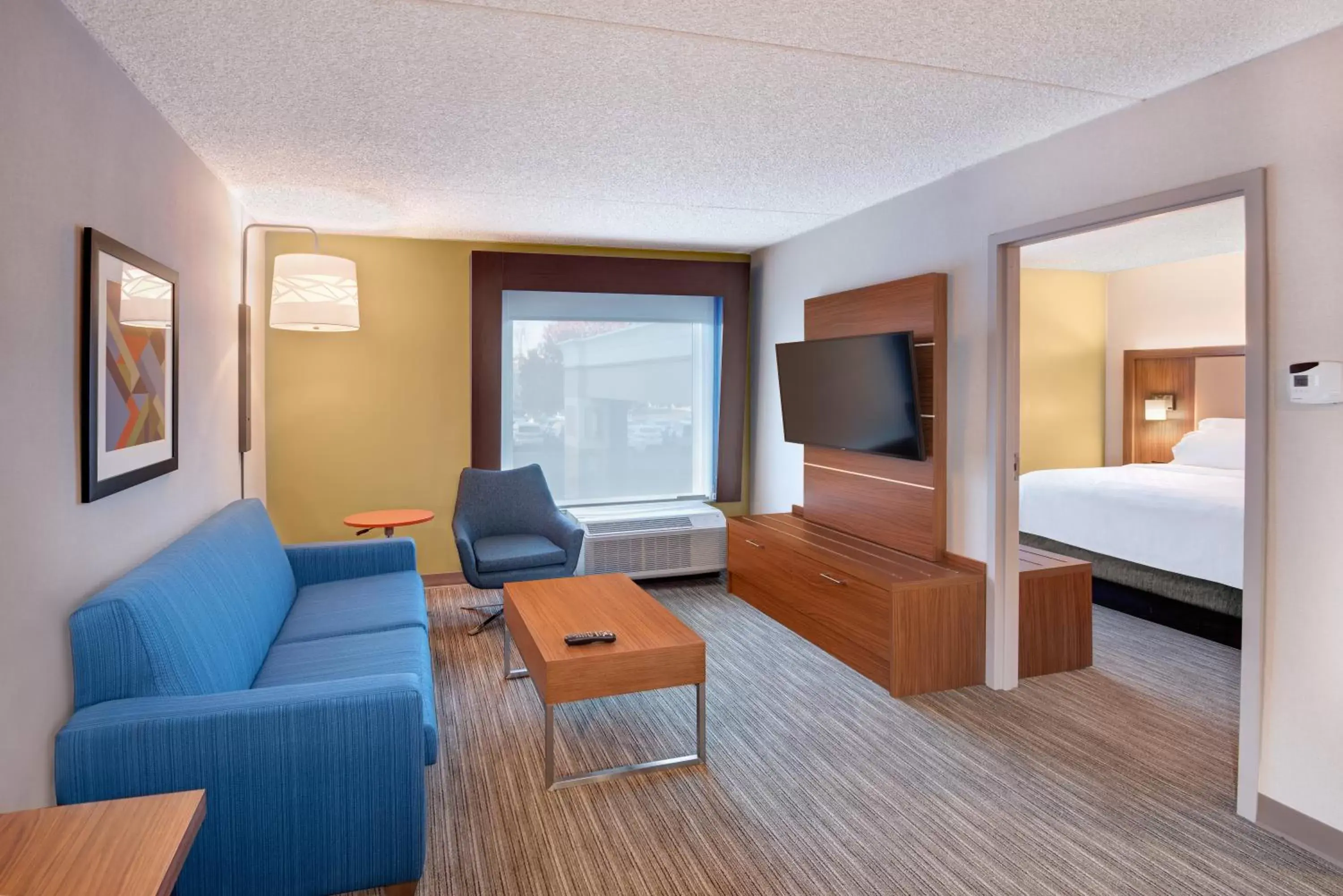 Photo of the whole room, Seating Area in Holiday Inn Express & Suites West Long Branch - Eatontown, an IHG Hotel