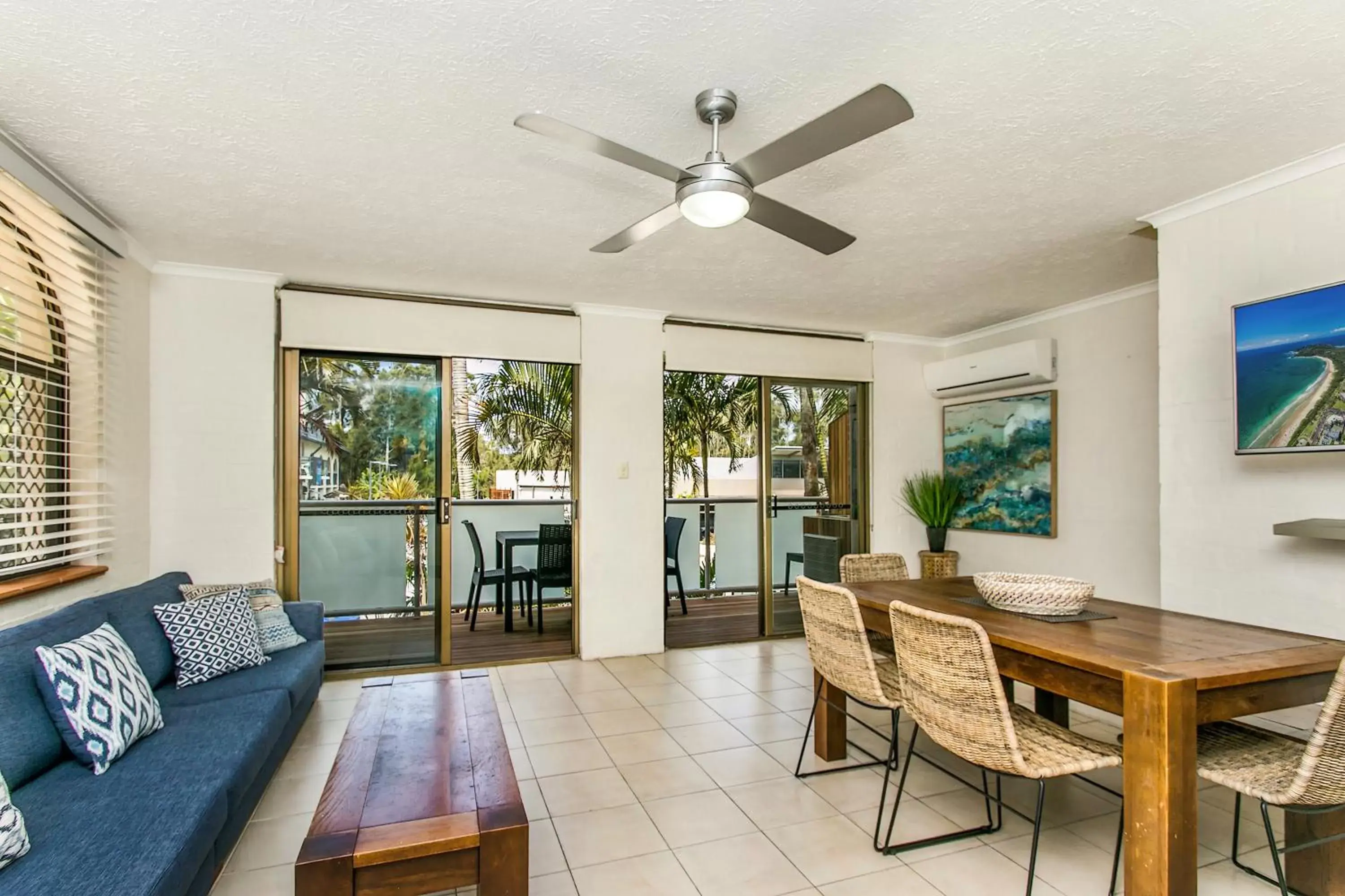 Dining Area in The Terraces Main Beach