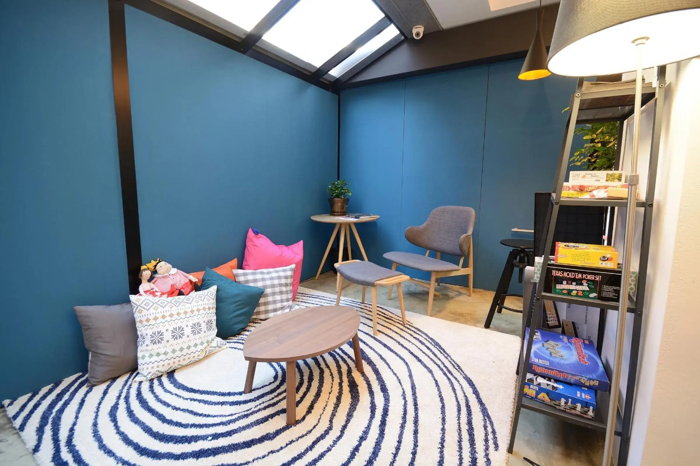 Communal lounge/ TV room in Sunnyhill Hostel Hongdae