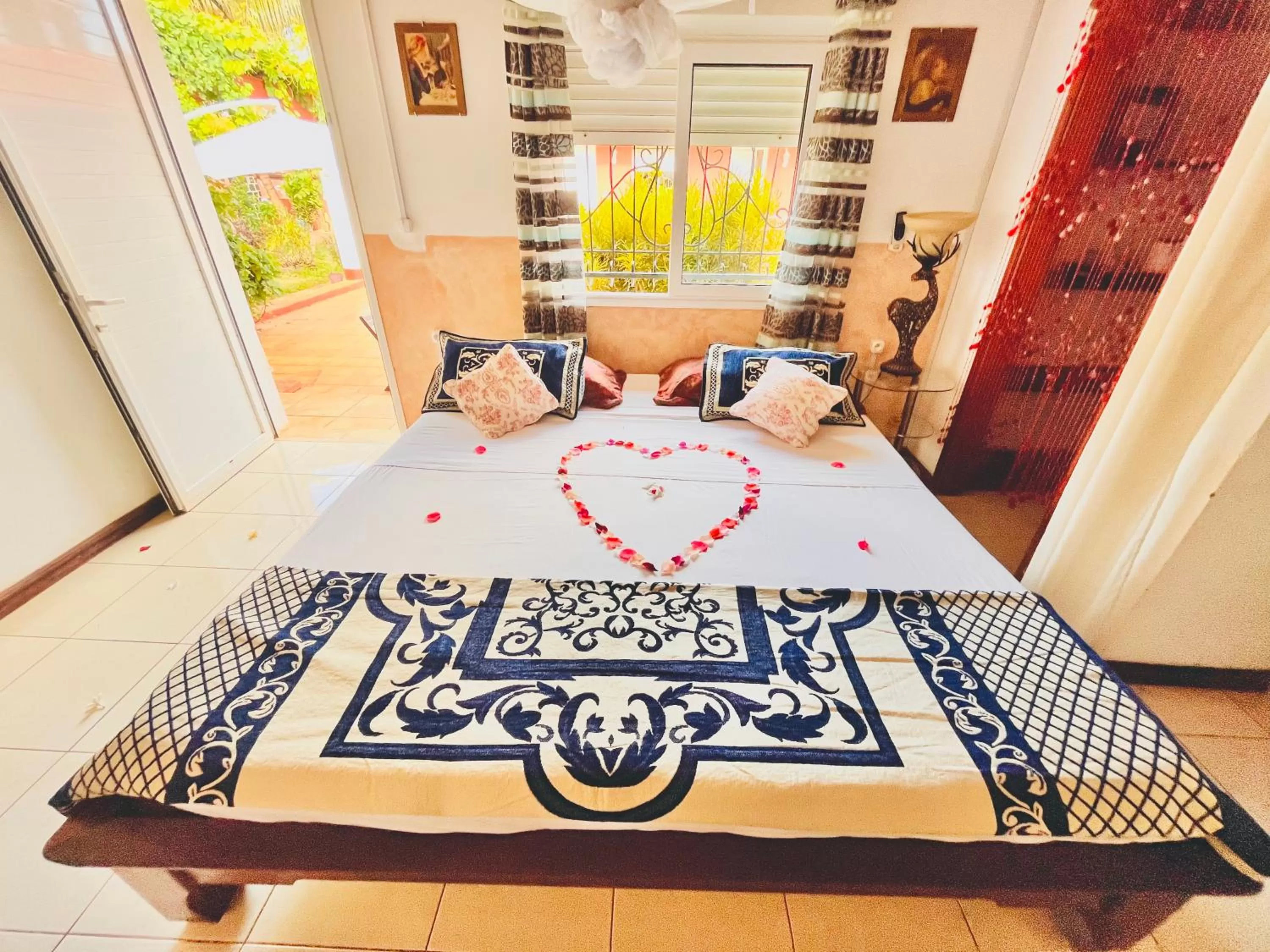 Bedroom in Régina Lodge Diégo Suarez Madagascar