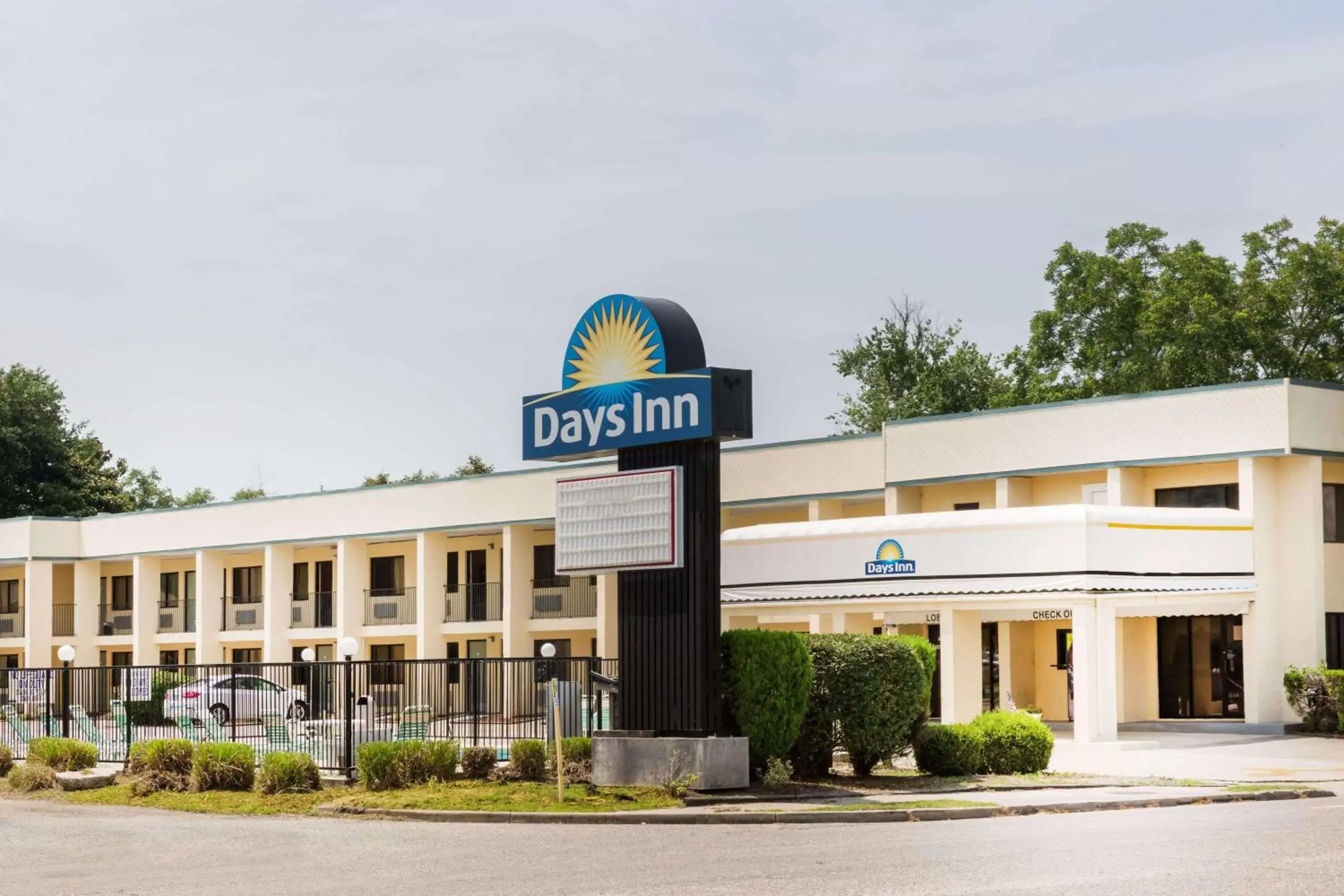Property Building in Days Inn by Wyndham Little River