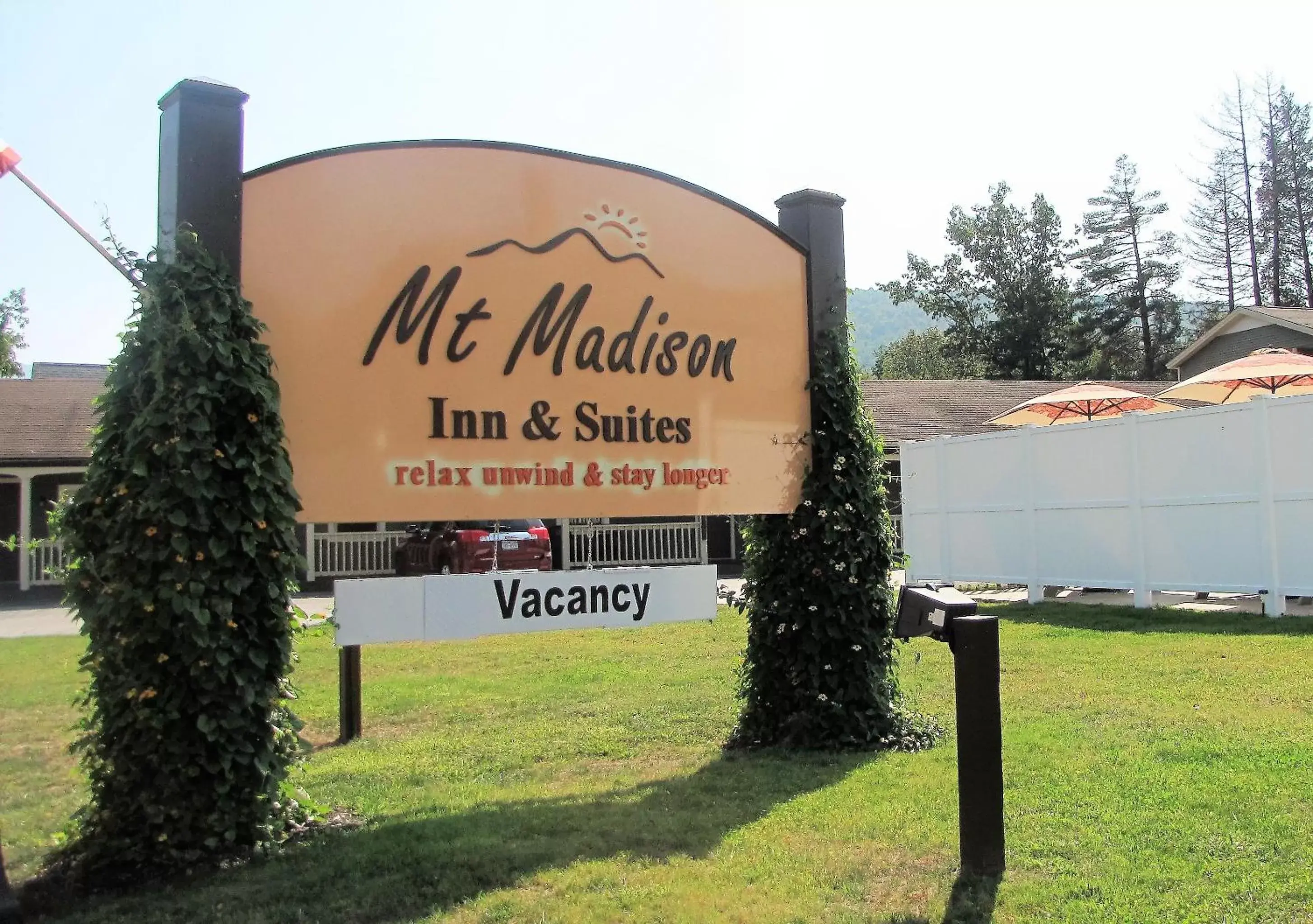 Property building in Mt. Madison Inn & Suites