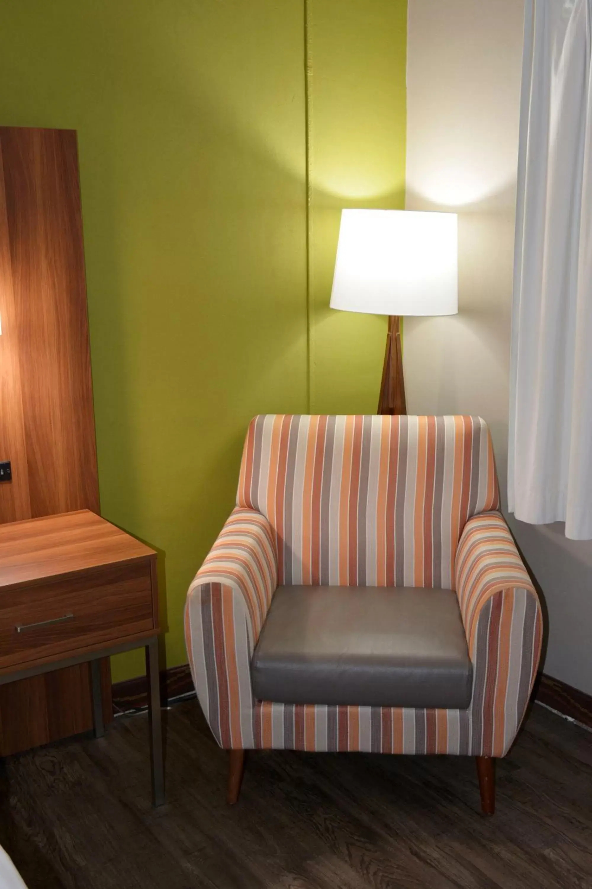 Seating Area in SureStay Hotel by Best Western Helen Downtown