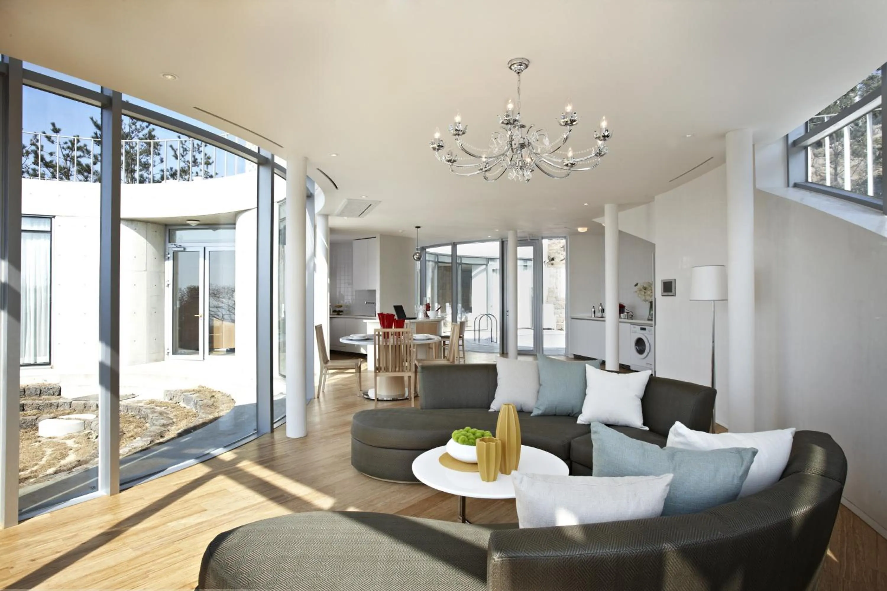 Living room in Lotte Resort Jeju Artvillas