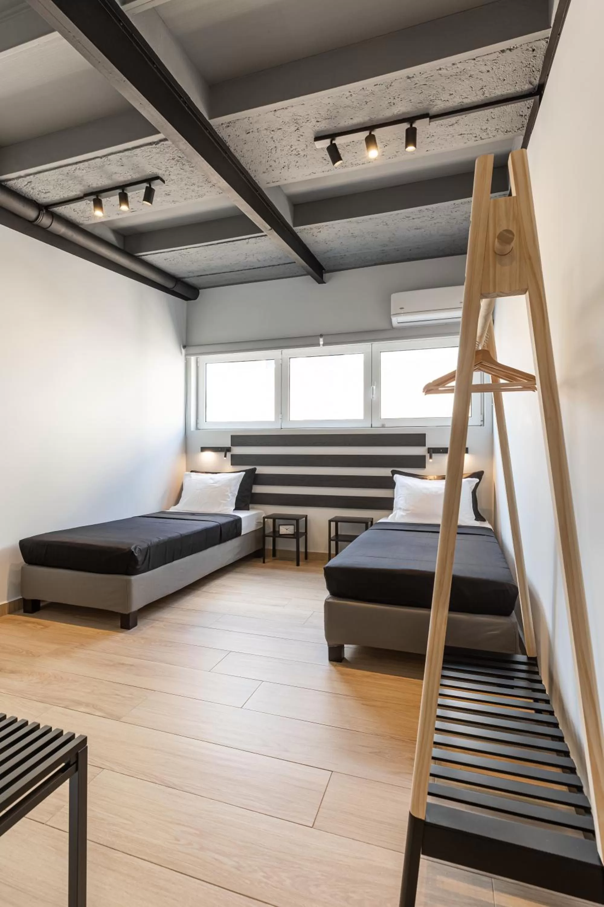 Bedroom, Bed in Ermoo Athens Modern Living