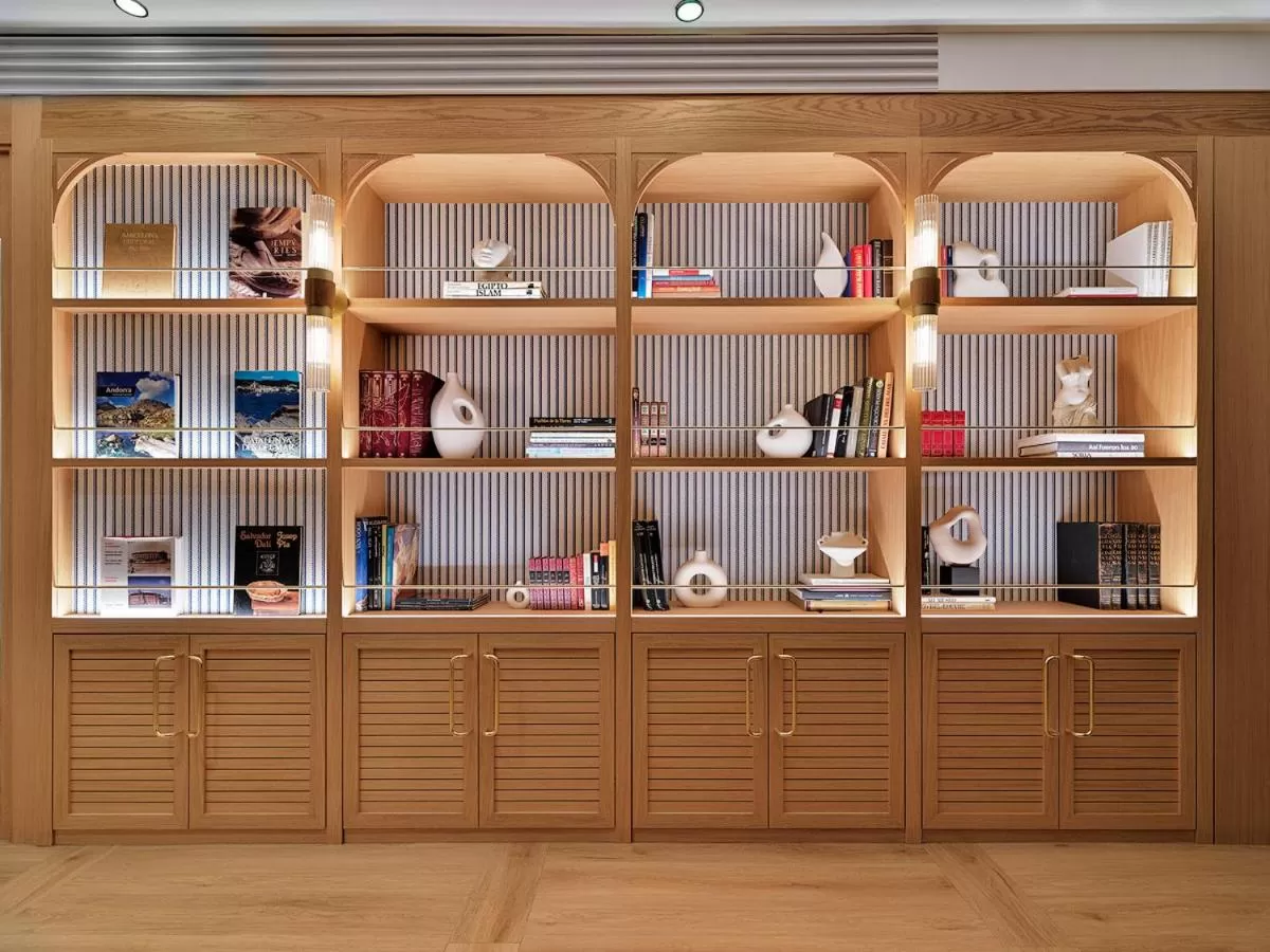 Lobby or reception in H10 Port Vell 4* Sup