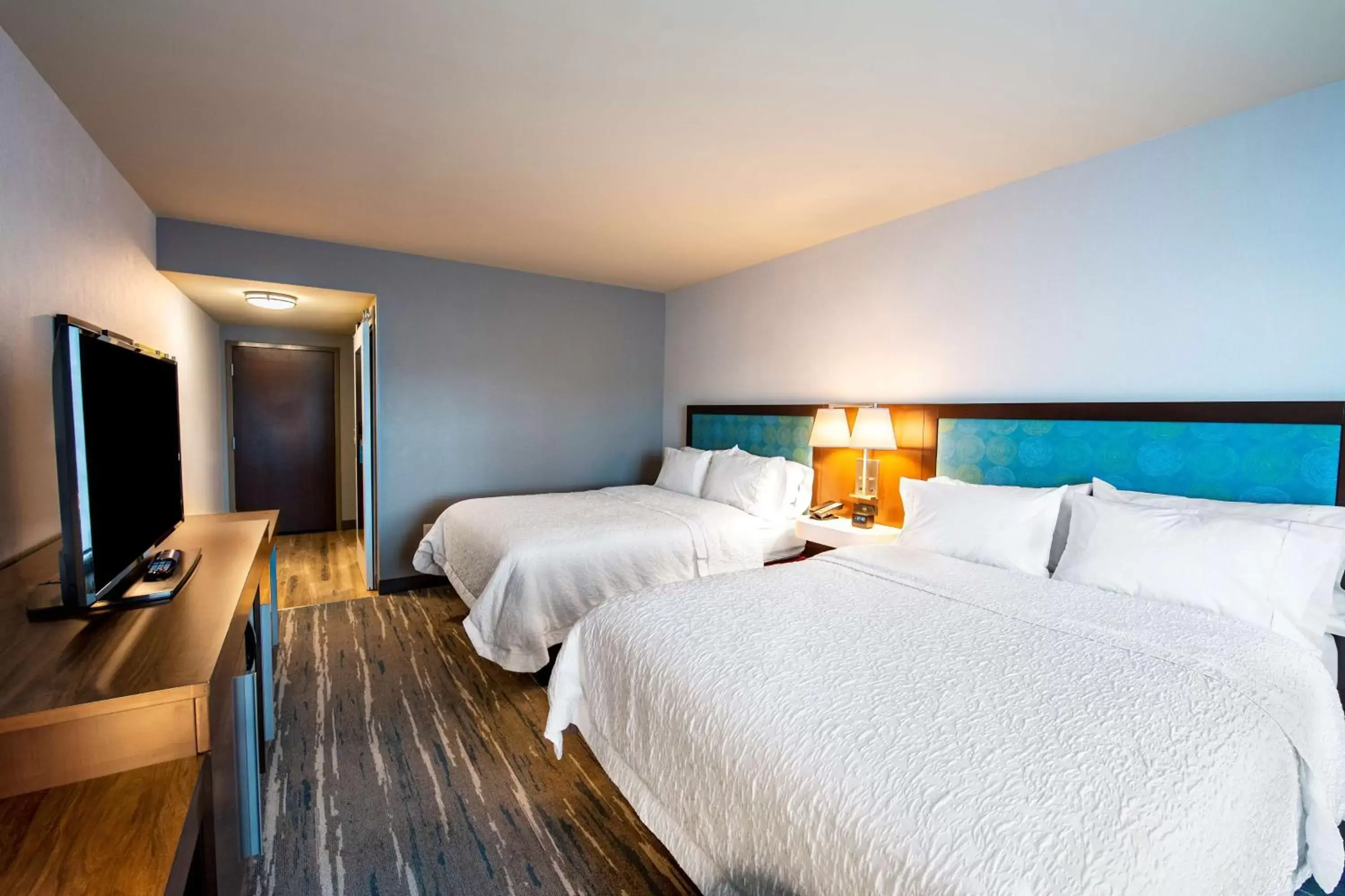 Bed in Hampton Inn & Suites Keller Town Center