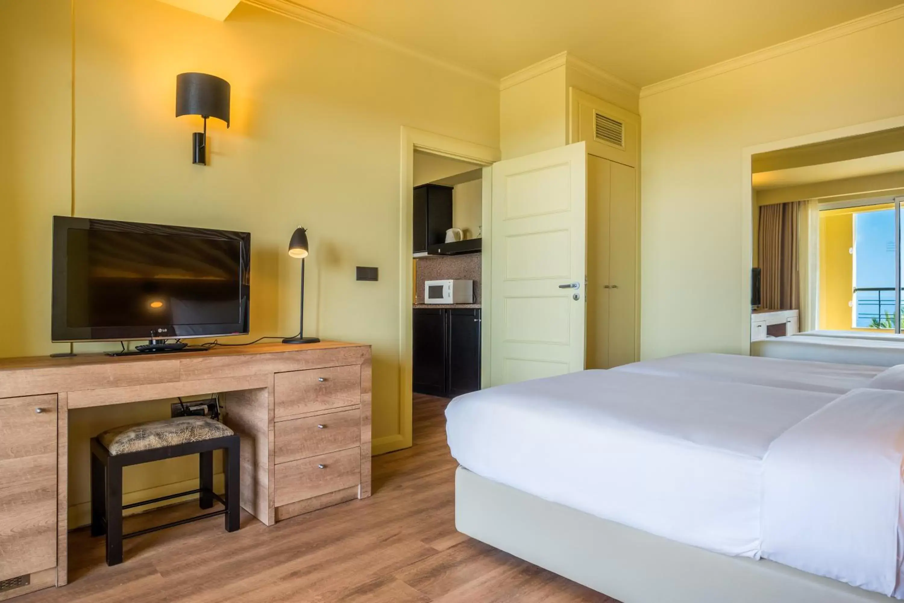 Bedroom, Bed in Calheta Beach - All-inclusive - Savoy Signature