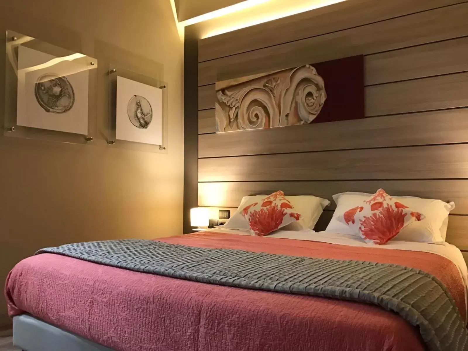 Bedroom, Bed in Archeo Hotel