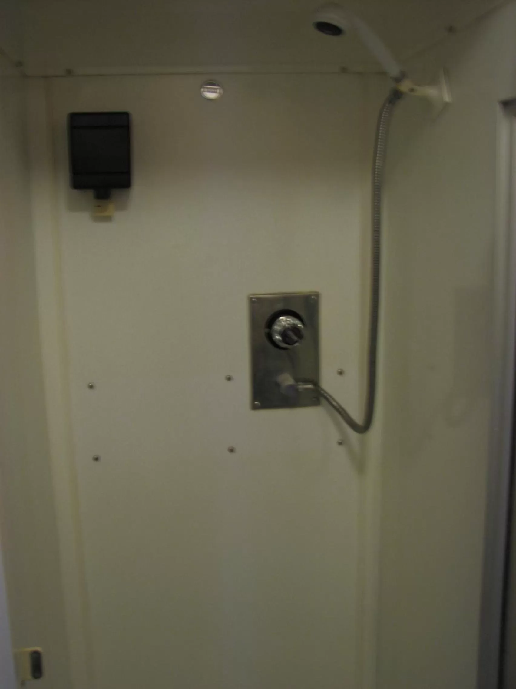 Bathroom in Lancaster Hotel