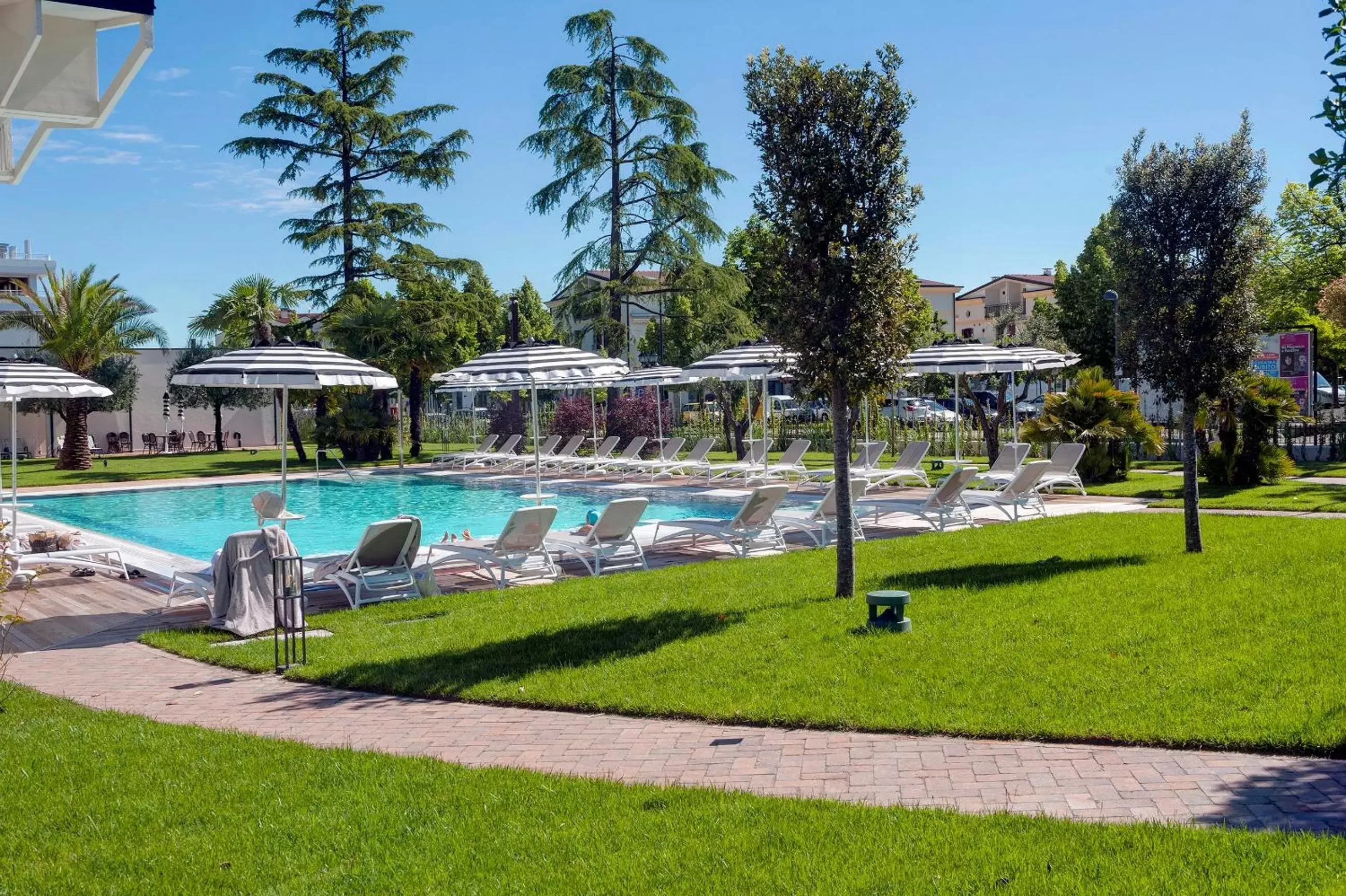 Swimming Pool in Hotel Premiere Abano