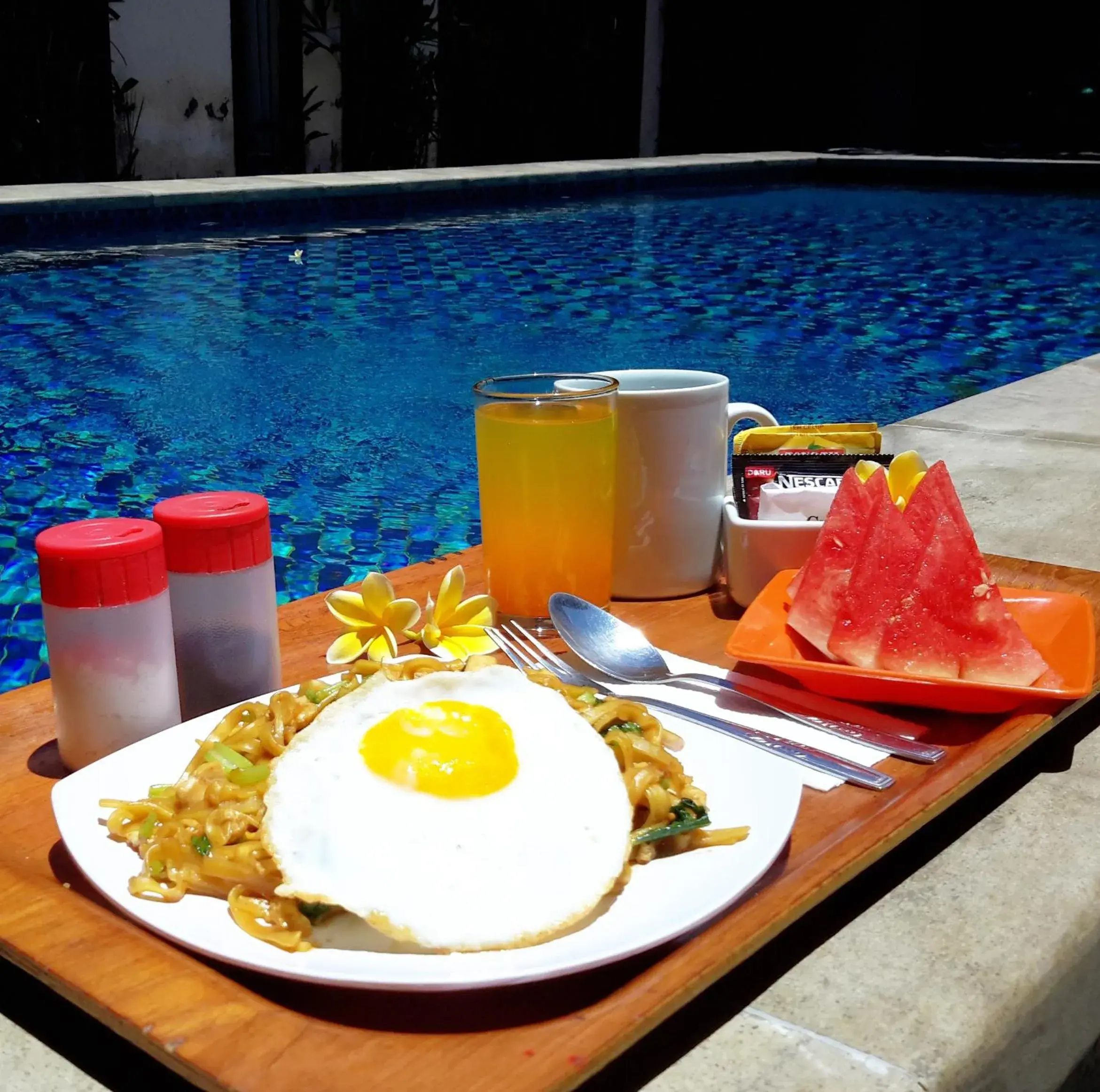 Asian breakfast, Swimming Pool in Coco de Heaven Hotel