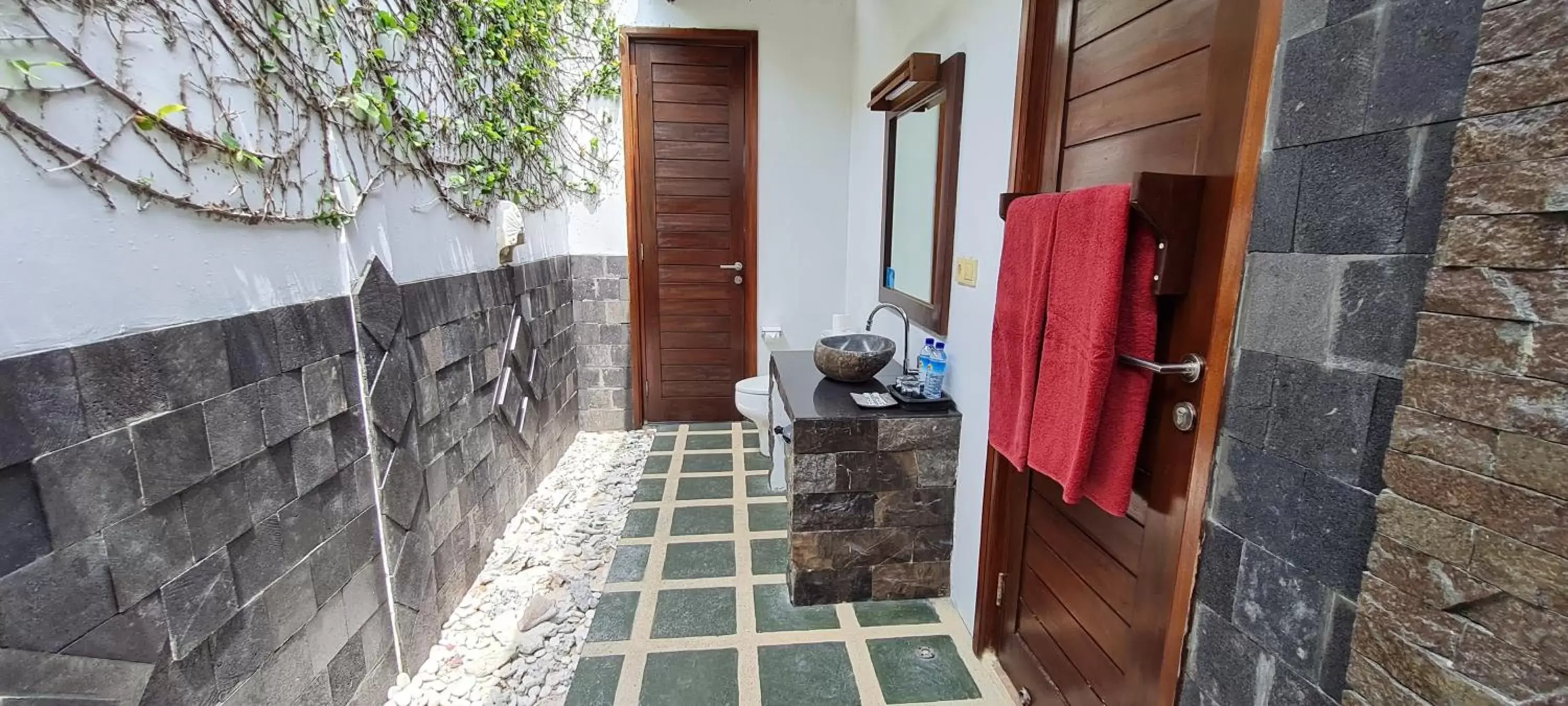 Bathroom in The Trawangan Resort