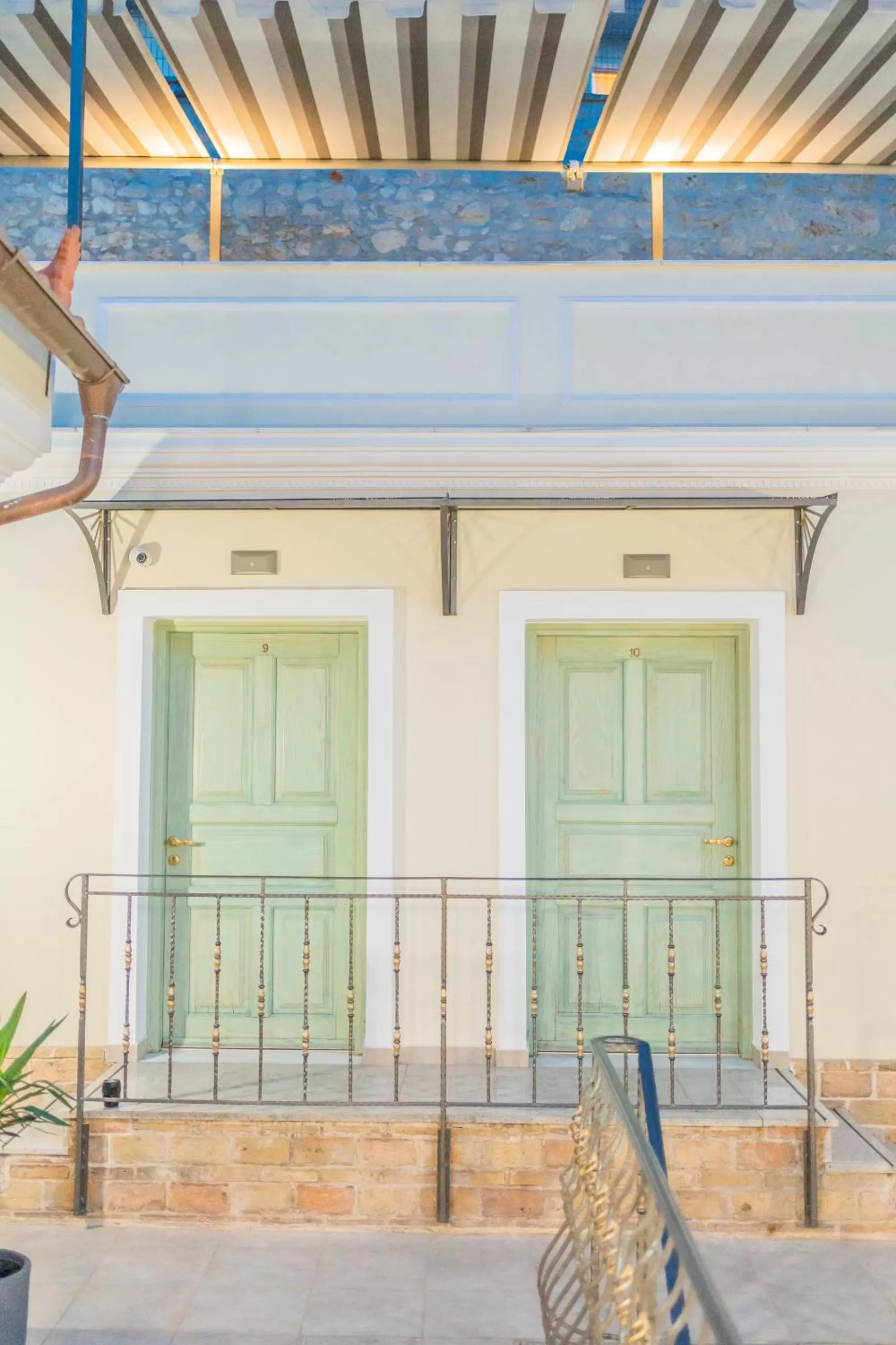 The Stone Manor , Noho boutique hotel Thissio