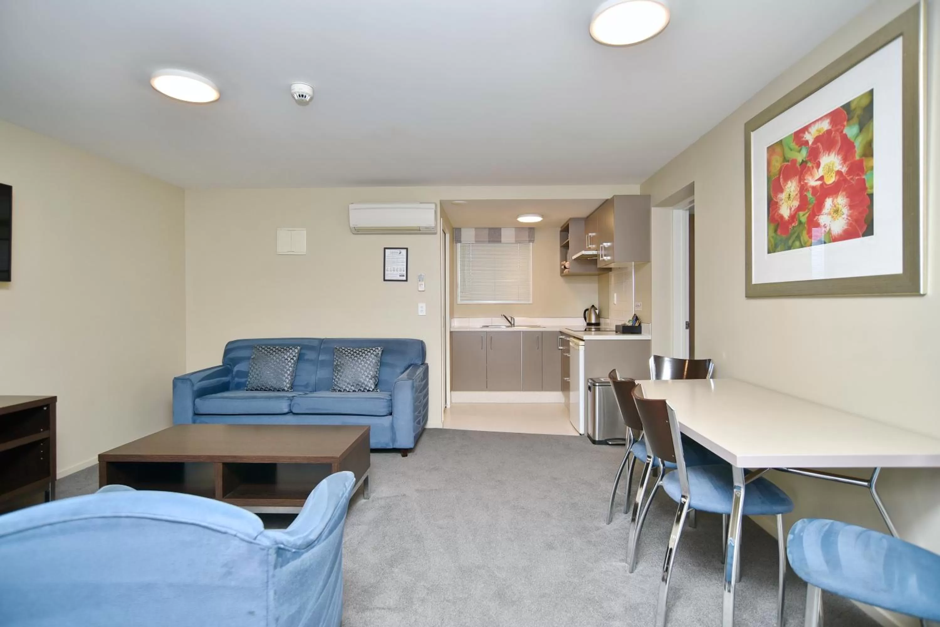 Kitchen or kitchenette in The Riverstone