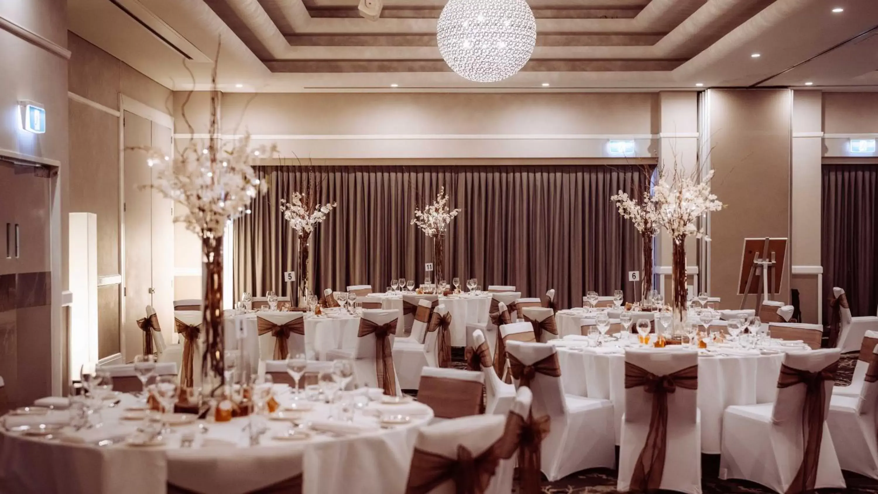 Banquet/Function facilities, Banquet Facilities in Holiday Inn Warwick Farm, an IHG Hotel