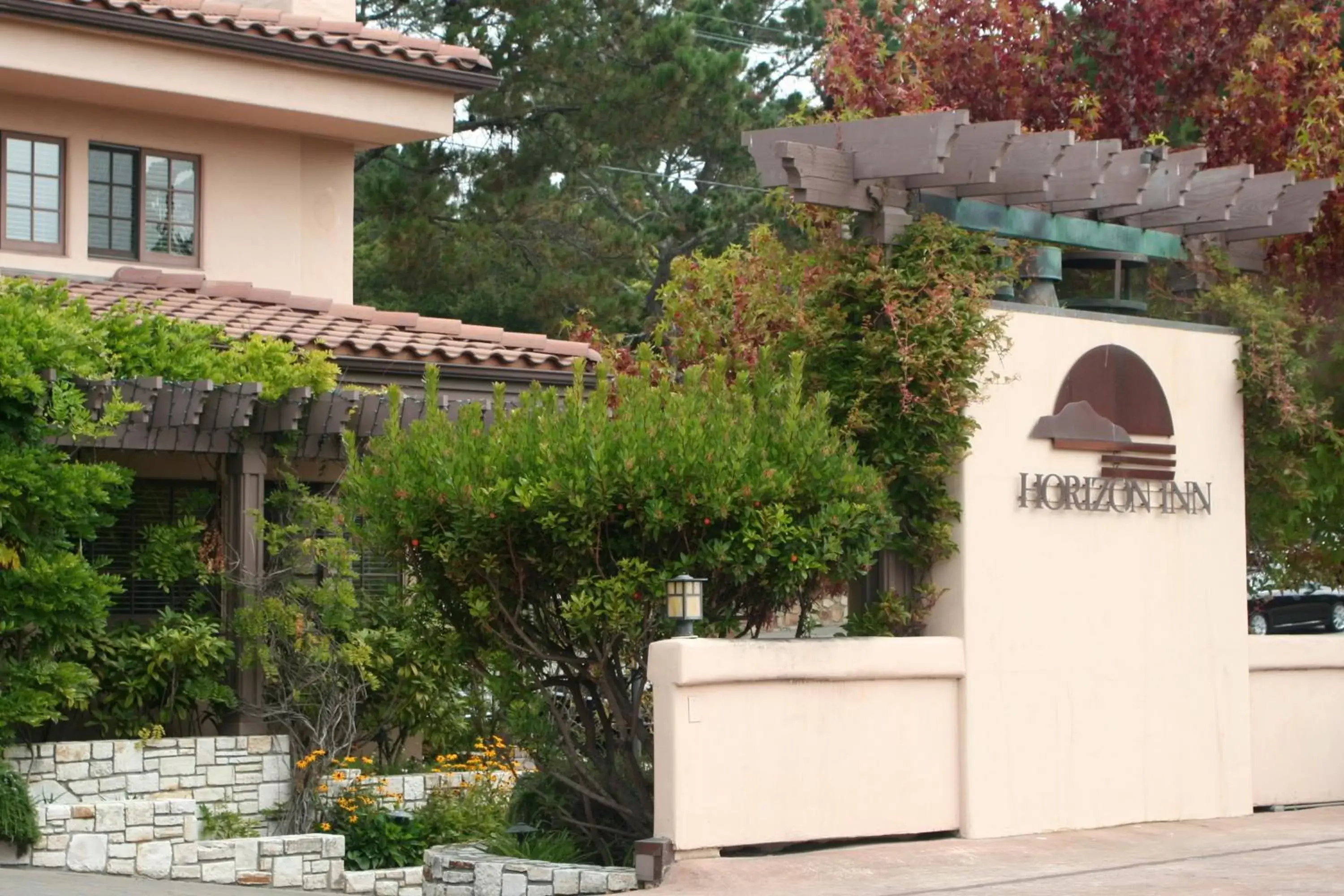 BBQ facilities in Horizon Inn & Ocean View Lodge